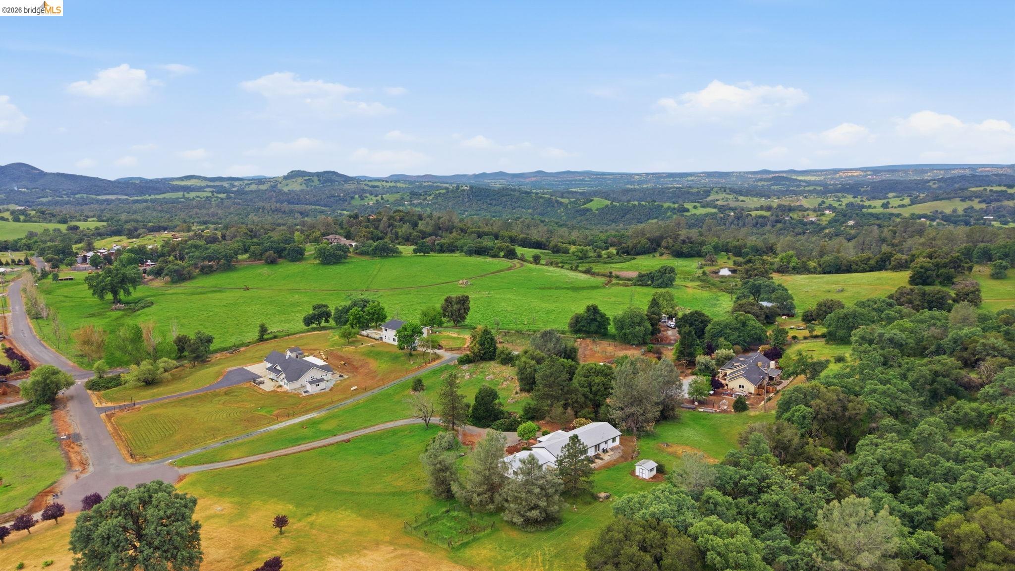 Detail Gallery Image 3 of 39 For 17655 Murphy Ct., Sonora,  CA 95370 - 3 Beds | 2 Baths