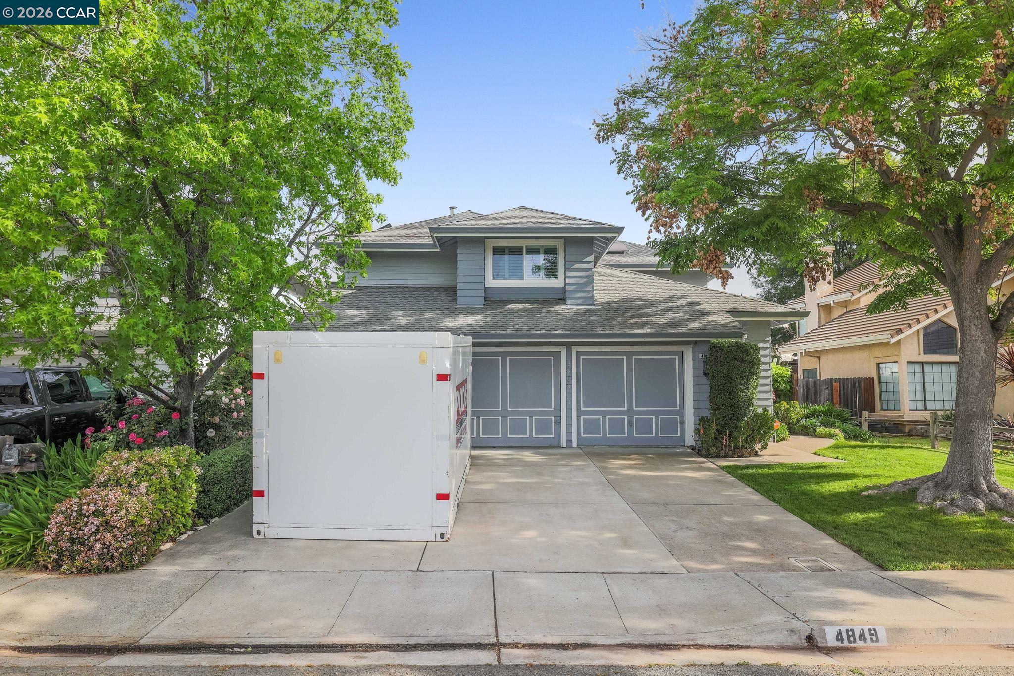 Detail Gallery Image 3 of 35 For 4849 Highlands Way, Antioch,  CA 94531 - 4 Beds | 2/1 Baths