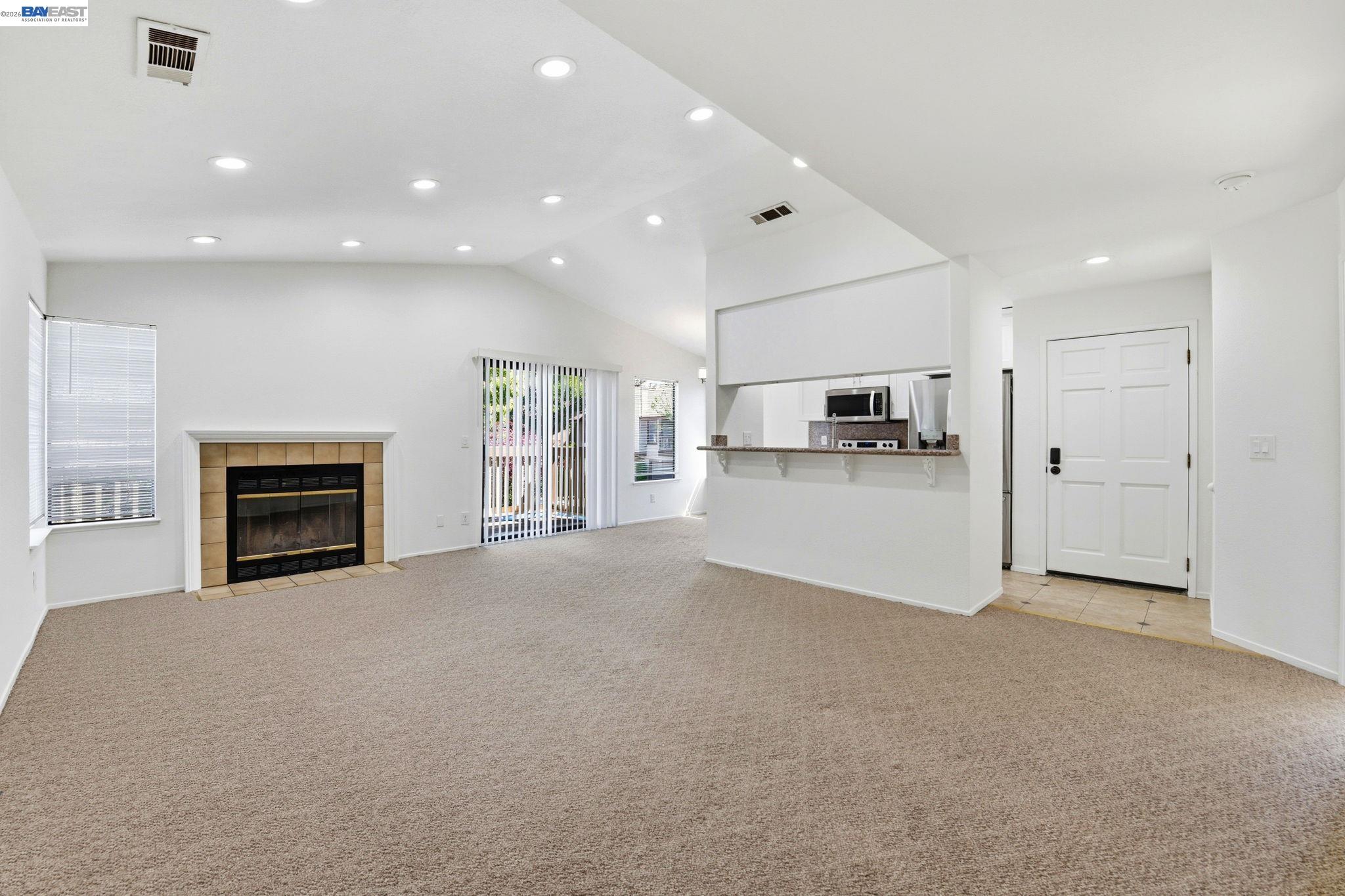 Detail Gallery Image 13 of 43 For 935 Cherry Glen Cir #219,  Fremont,  CA 94536 - 2 Beds | 2 Baths