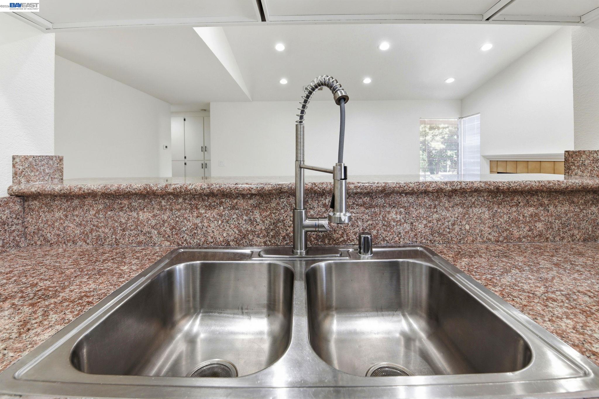 Detail Gallery Image 16 of 43 For 935 Cherry Glen Cir #219,  Fremont,  CA 94536 - 2 Beds | 2 Baths