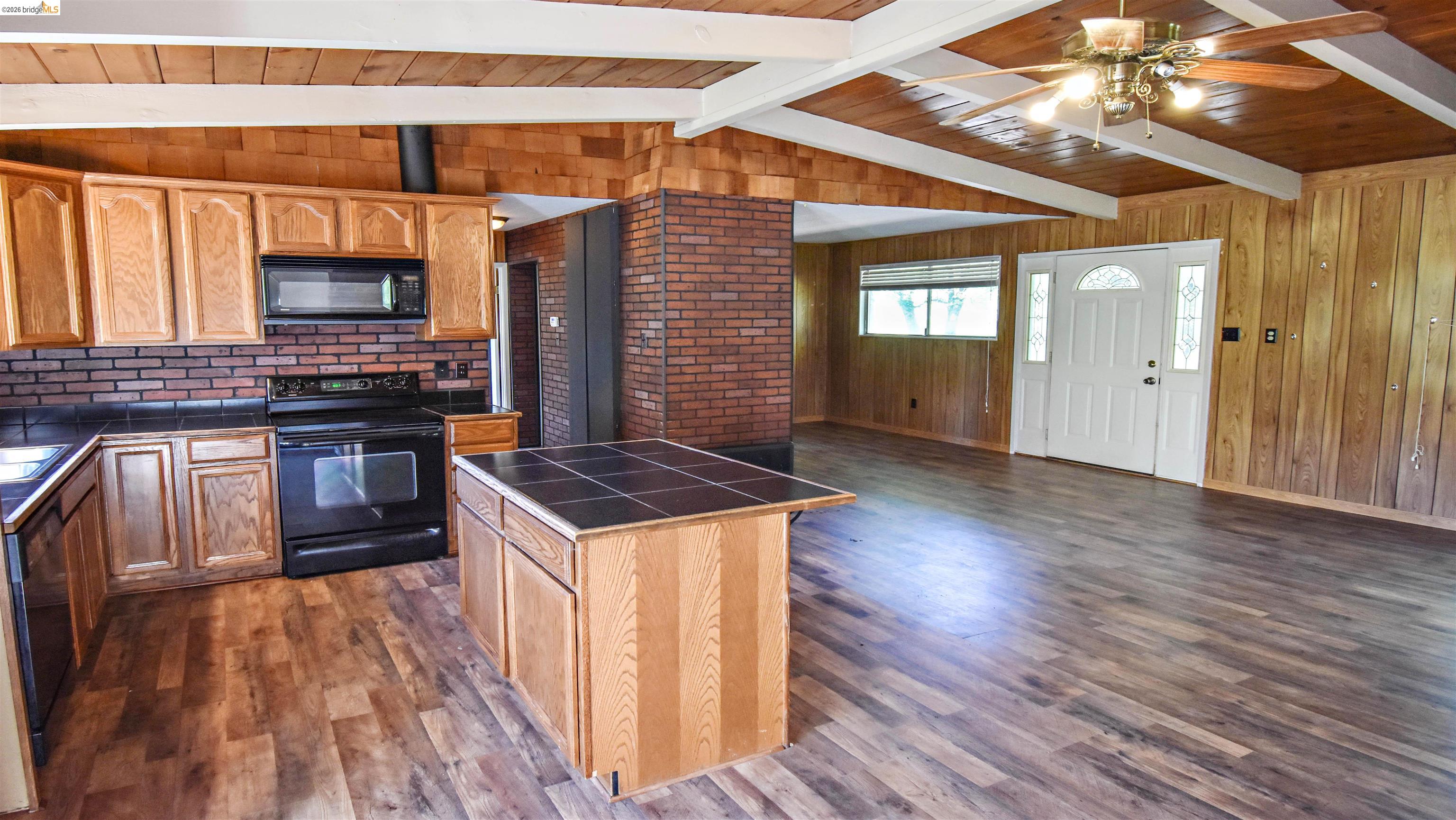 Detail Gallery Image 10 of 38 For 18191 Woodham Carne Rd, Sonora,  CA 95370 - 2 Beds | 1 Baths