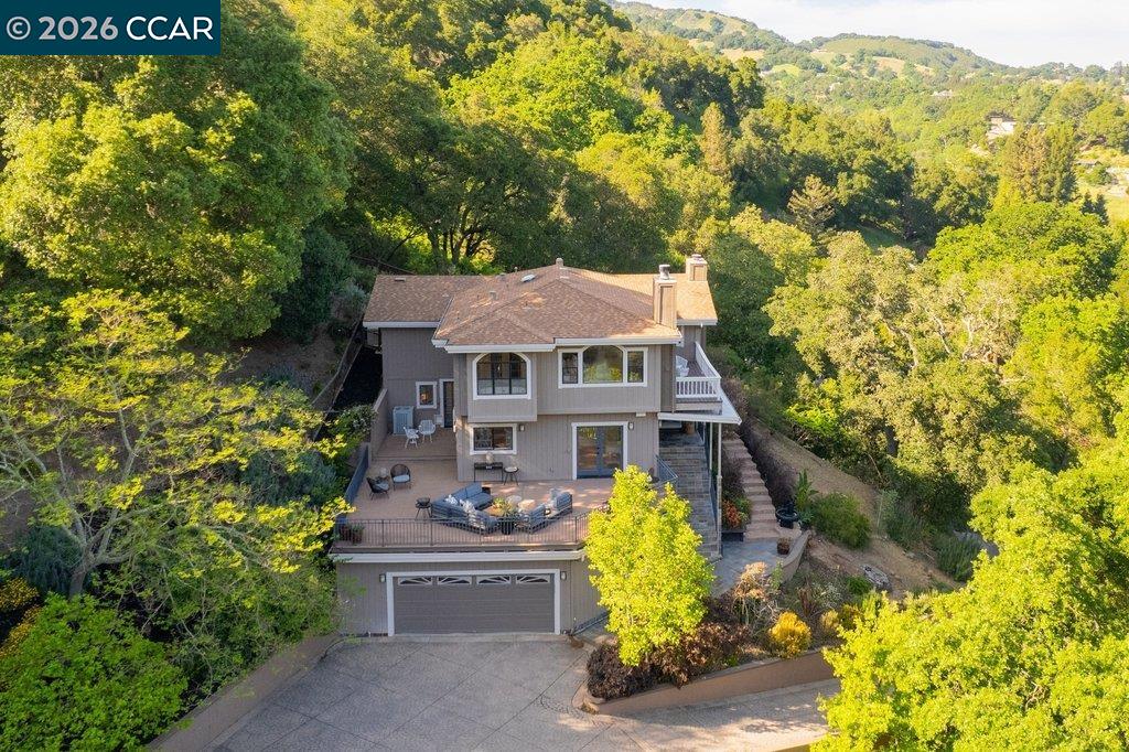 Detail Gallery Image 2 of 53 For 14 Springhill Lane, Lafayette,  CA 94929 - 4 Beds | 3 Baths