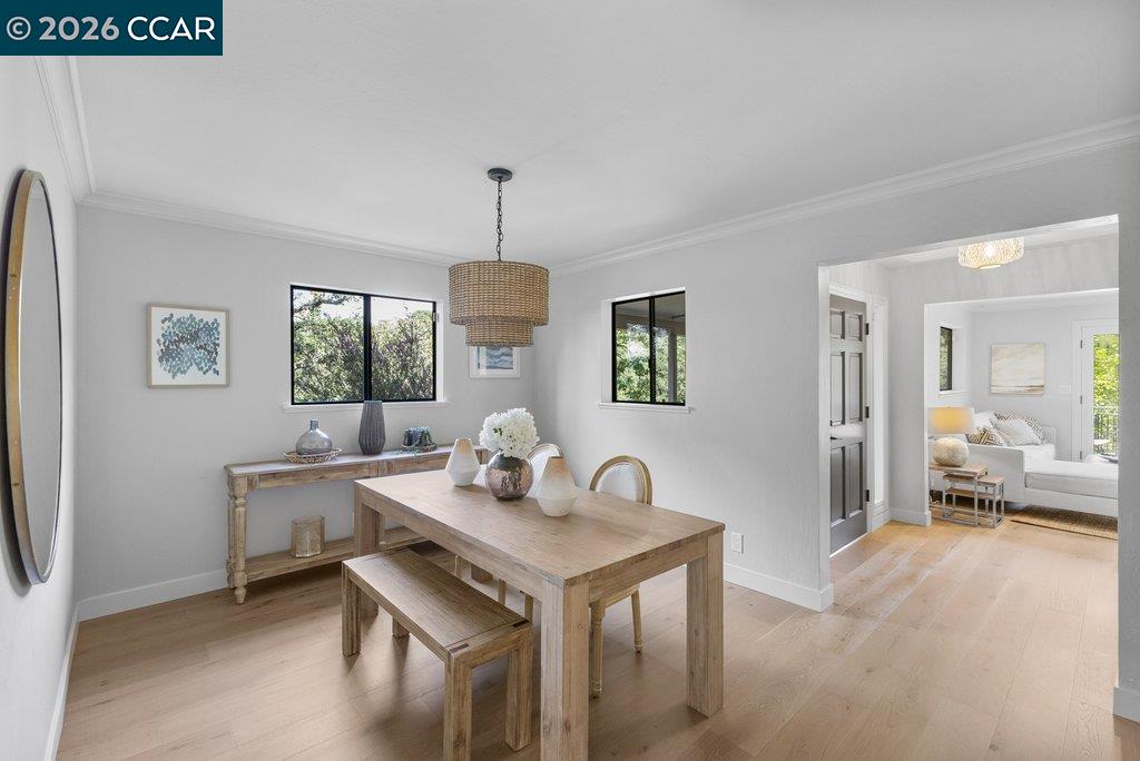 Detail Gallery Image 16 of 53 For 14 Springhill Lane, Lafayette,  CA 94929 - 4 Beds | 3 Baths