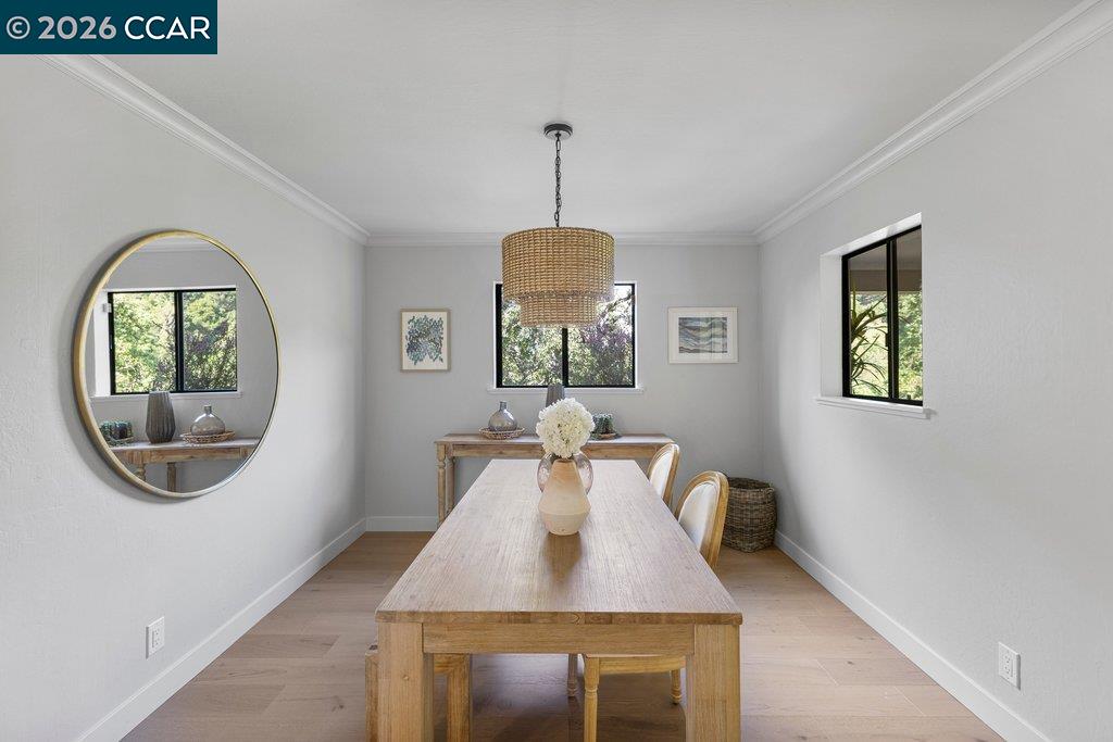 Detail Gallery Image 17 of 53 For 14 Springhill Lane, Lafayette,  CA 94929 - 4 Beds | 3 Baths