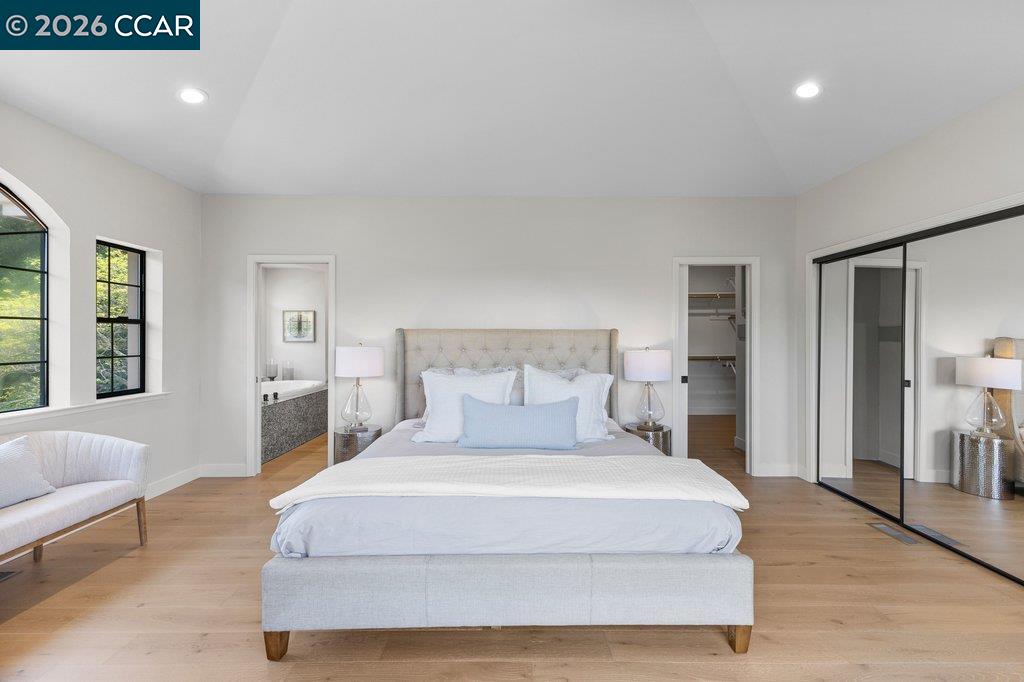 Detail Gallery Image 30 of 53 For 14 Springhill Lane, Lafayette,  CA 94929 - 4 Beds | 3 Baths