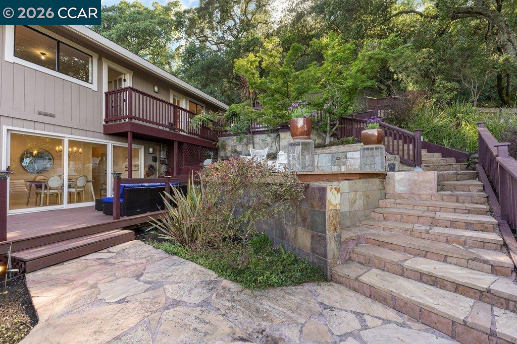 Detail Gallery Image 41 of 53 For 14 Springhill Lane, Lafayette,  CA 94929 - 4 Beds | 3 Baths