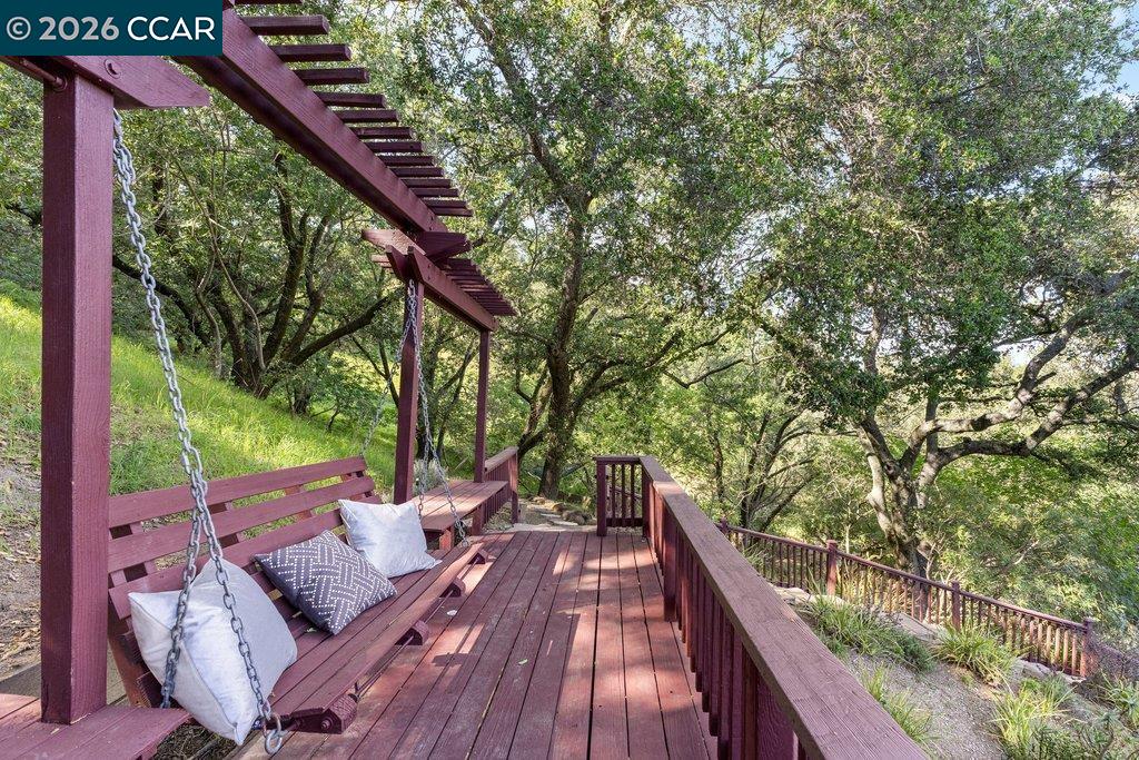 Detail Gallery Image 42 of 53 For 14 Springhill Lane, Lafayette,  CA 94929 - 4 Beds | 3 Baths