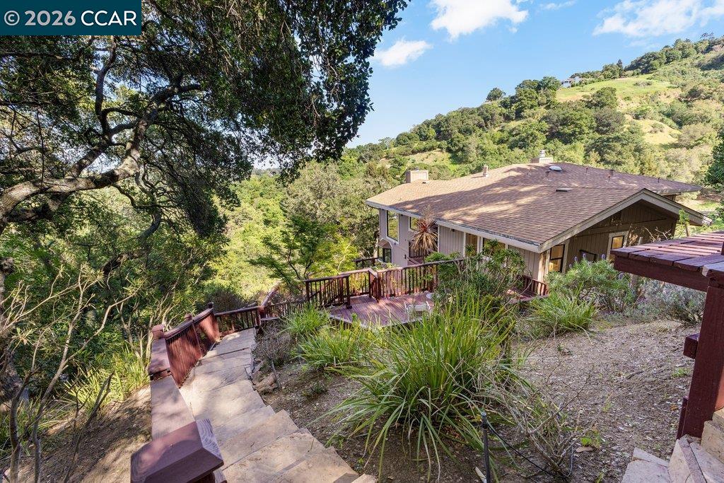 Detail Gallery Image 44 of 53 For 14 Springhill Lane, Lafayette,  CA 94929 - 4 Beds | 3 Baths