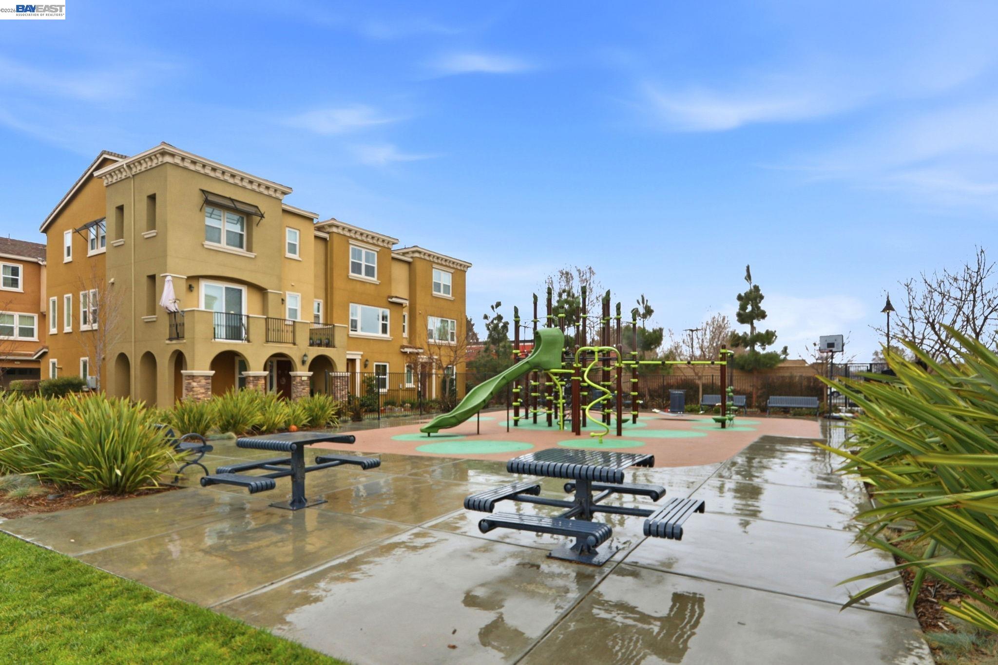 Detail Gallery Image 30 of 34 For 5659 Daylily St, Newark,  CA 94560 - 3 Beds | 3 Baths