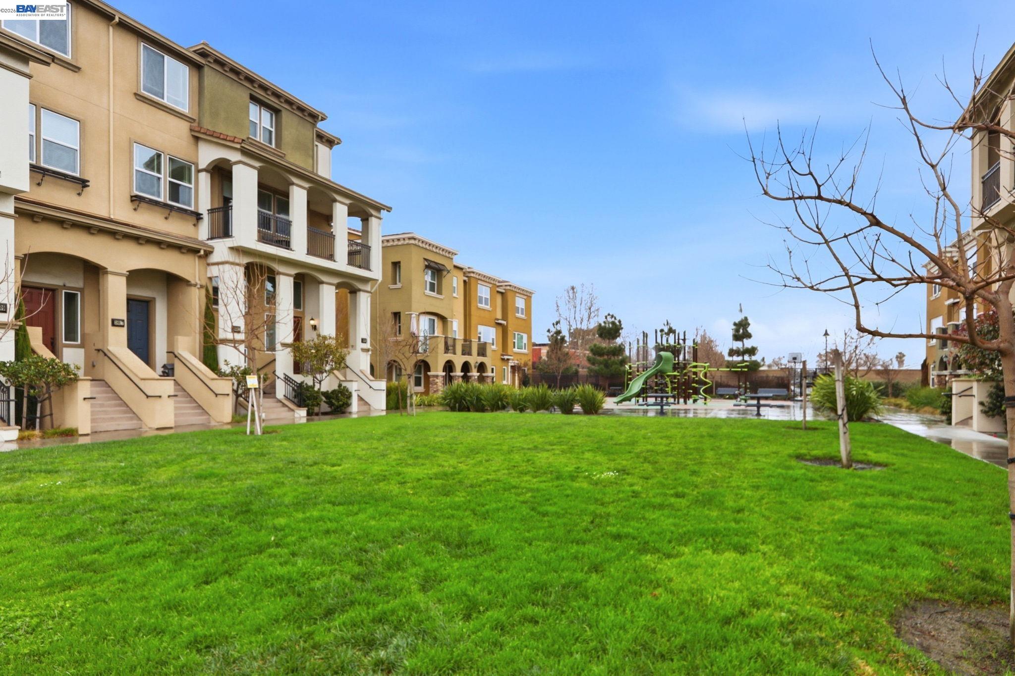 Detail Gallery Image 31 of 34 For 5659 Daylily St, Newark,  CA 94560 - 3 Beds | 3 Baths