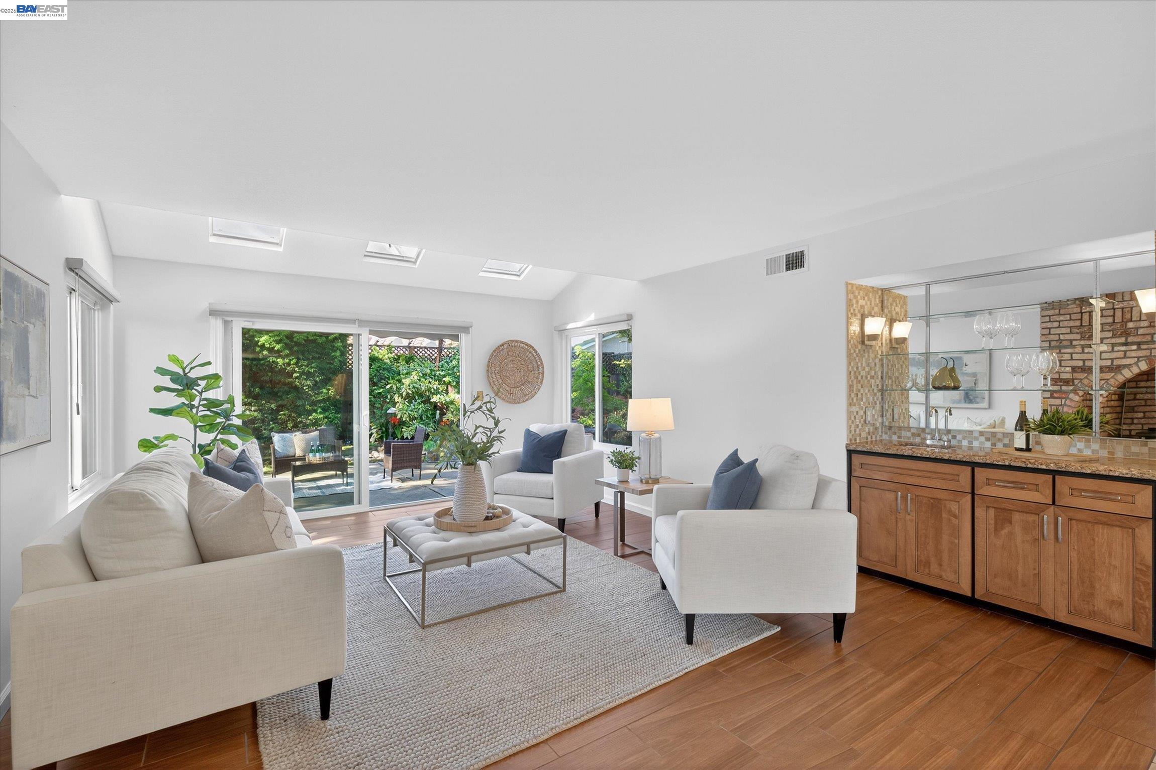 Detail Gallery Image 18 of 37 For 35587 Reymouth Dr, Newark,  CA 94560 - 4 Beds | 3 Baths