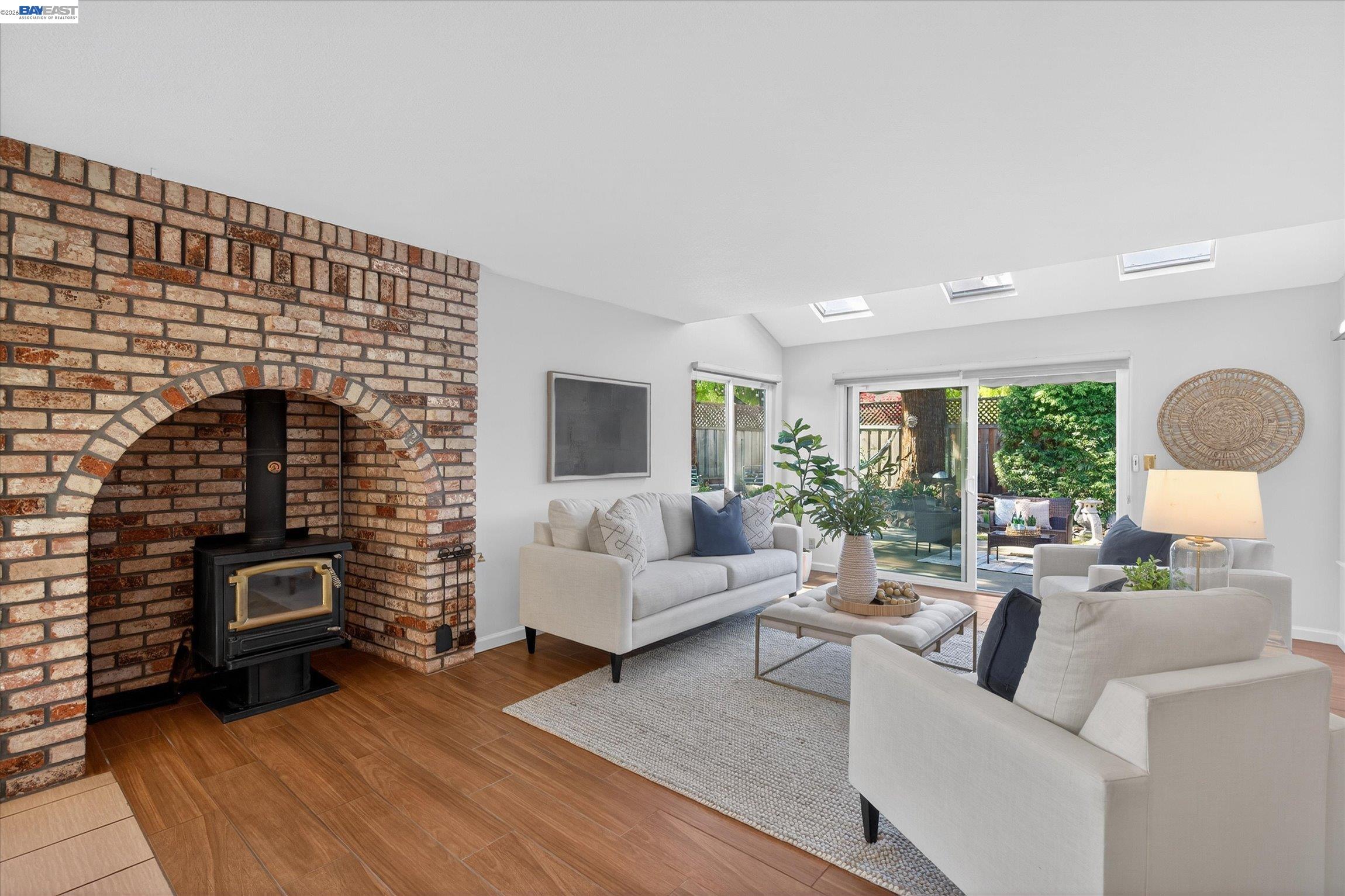 Detail Gallery Image 19 of 37 For 35587 Reymouth Dr, Newark,  CA 94560 - 4 Beds | 3 Baths