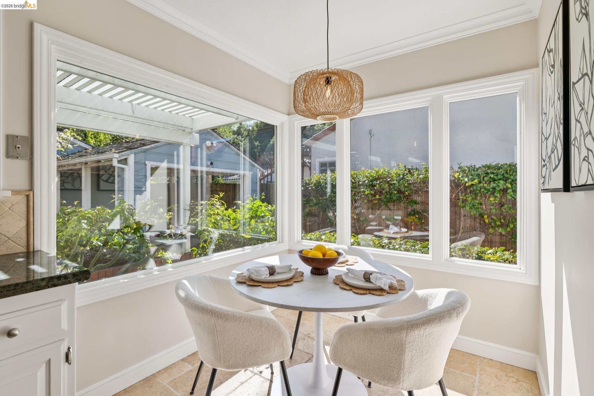 Detail Gallery Image 15 of 57 For 1193 Glen Dr., San Leandro,  CA 94577 - 3 Beds | 2/1 Baths