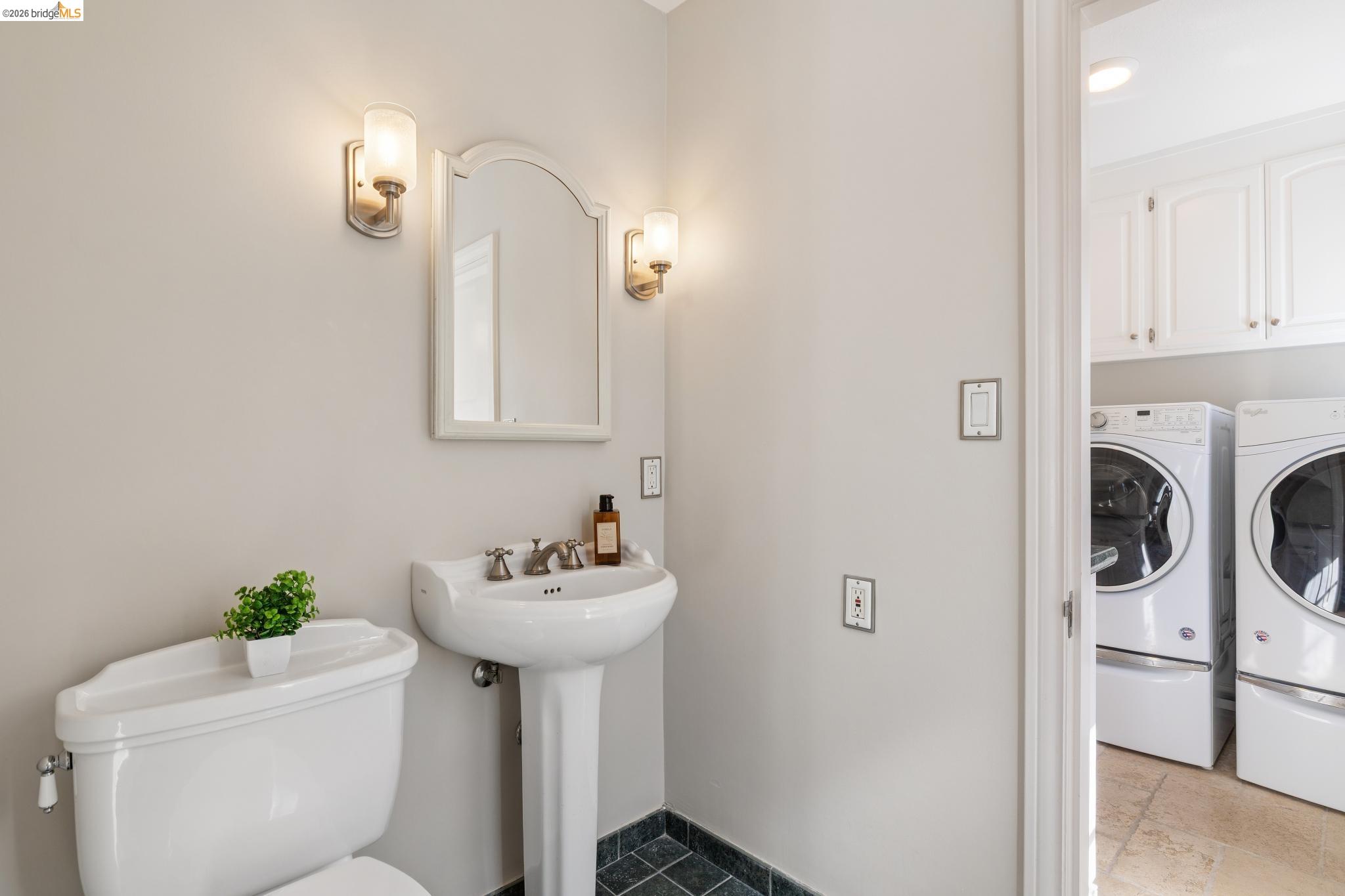 Detail Gallery Image 17 of 57 For 1193 Glen Dr., San Leandro,  CA 94577 - 3 Beds | 2/1 Baths