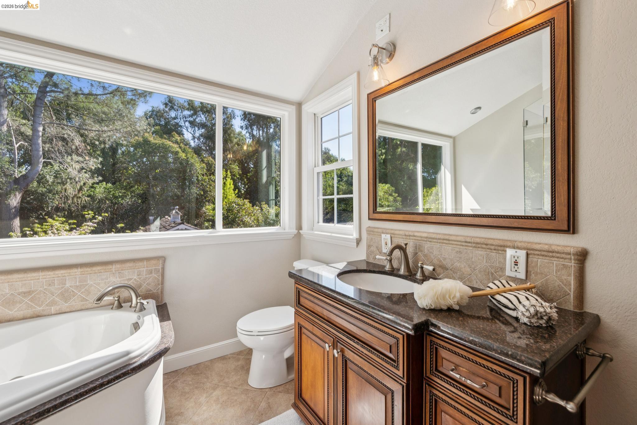 Detail Gallery Image 26 of 57 For 1193 Glen Dr., San Leandro,  CA 94577 - 3 Beds | 2/1 Baths