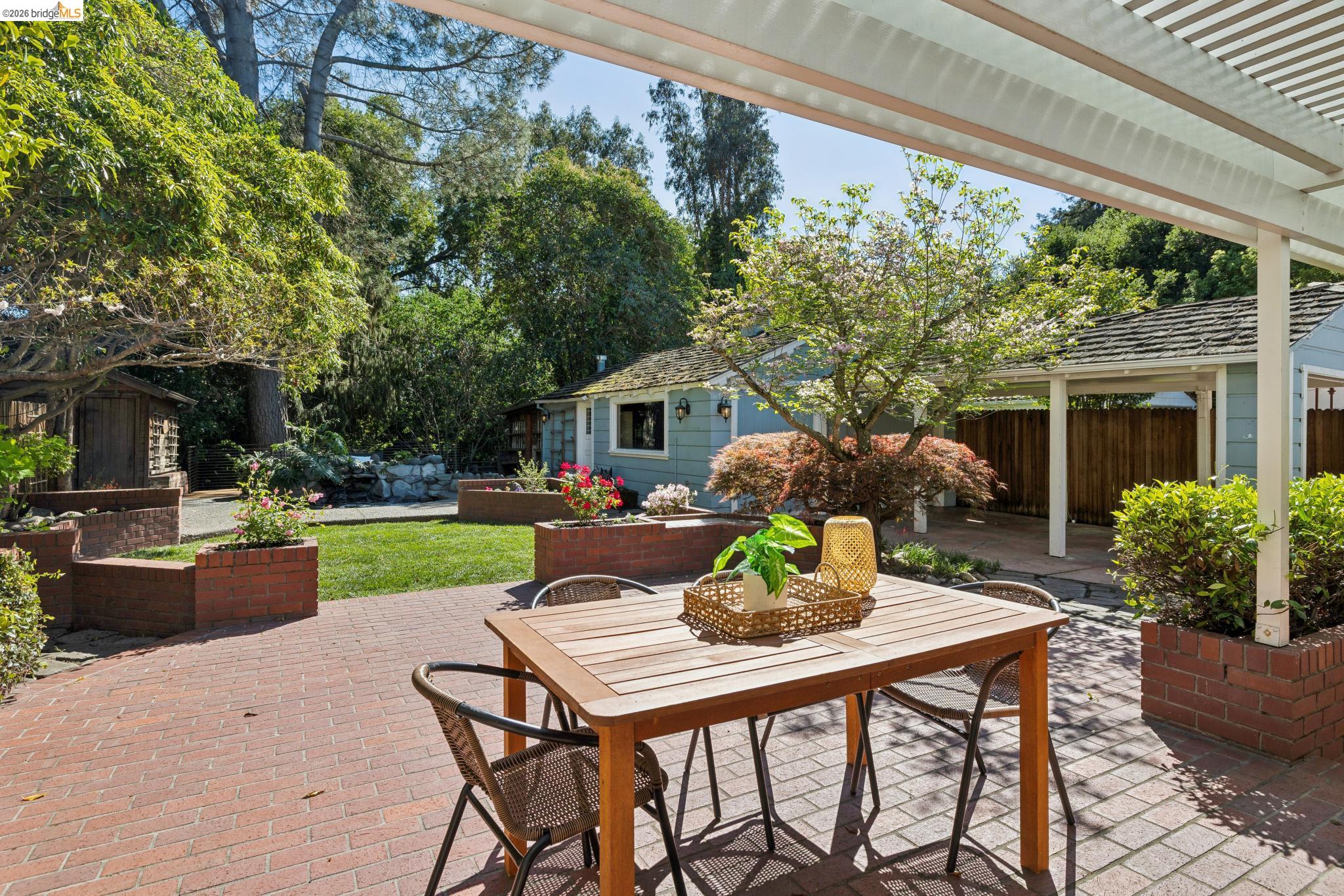 Detail Gallery Image 33 of 57 For 1193 Glen Dr., San Leandro,  CA 94577 - 3 Beds | 2/1 Baths