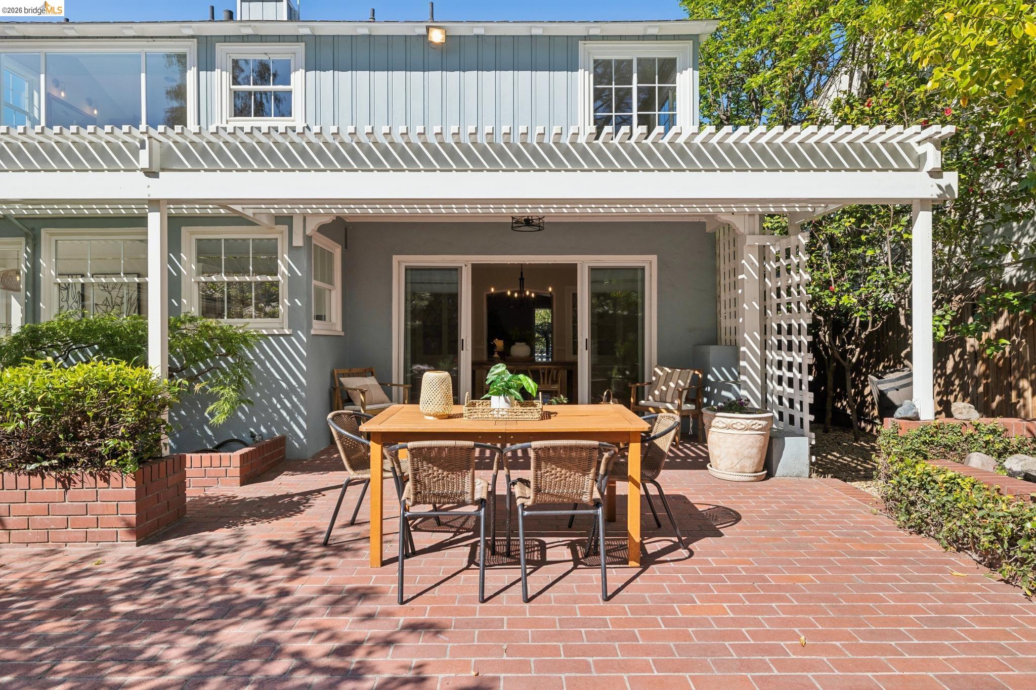 Detail Gallery Image 37 of 57 For 1193 Glen Dr., San Leandro,  CA 94577 - 3 Beds | 2/1 Baths