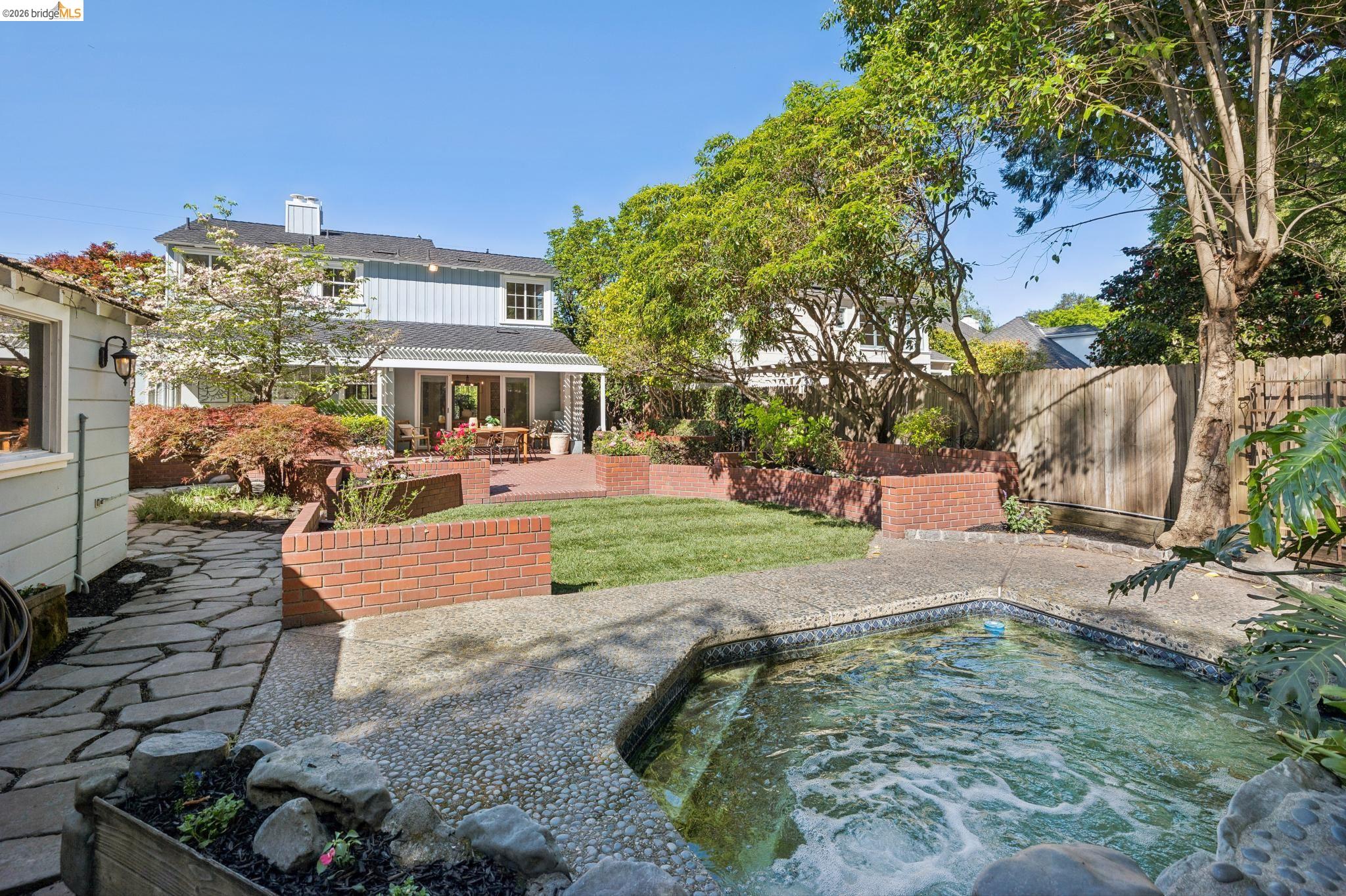 Detail Gallery Image 44 of 57 For 1193 Glen Dr., San Leandro,  CA 94577 - 3 Beds | 2/1 Baths