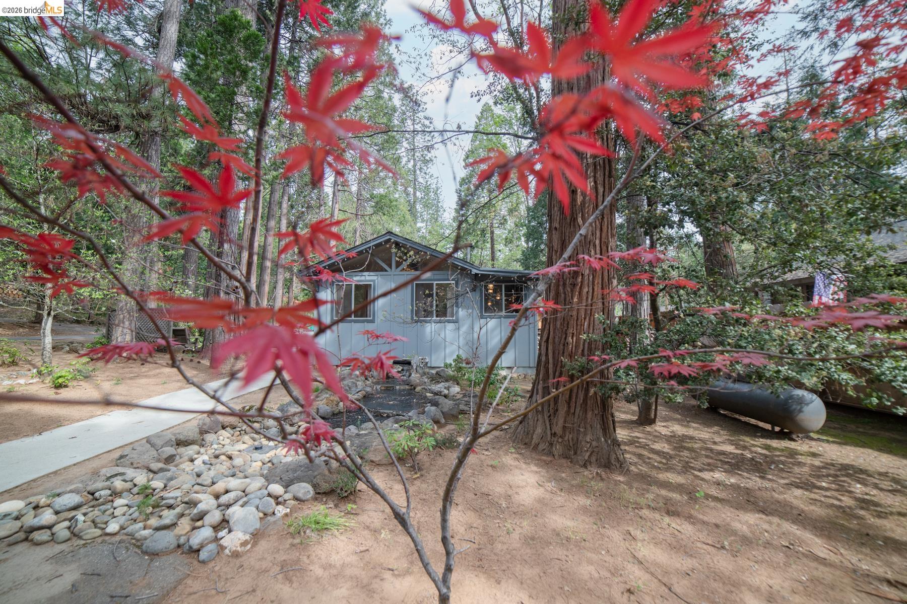 Detail Gallery Image 3 of 36 For 18638 Mother Lode, Twain Harte,  CA 95383 - 3 Beds | 2 Baths