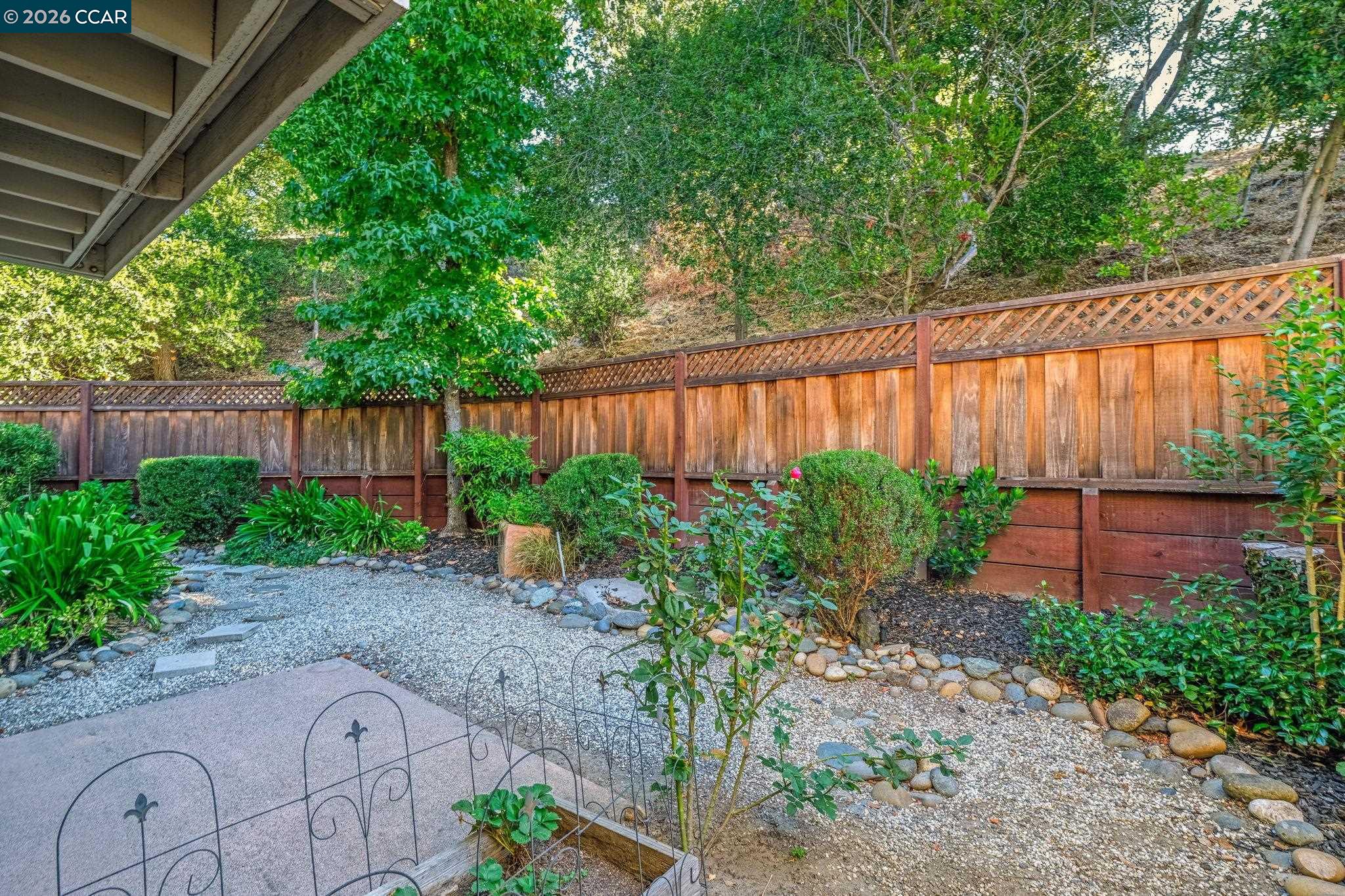 Detail Gallery Image 22 of 28 For 651 Moraga Rd #13,  Moraga,  CA 94556 - 3 Beds | 2 Baths