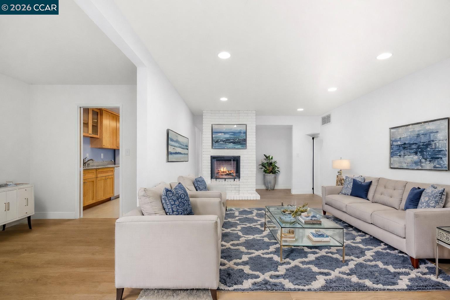 Detail Gallery Image 5 of 28 For 651 Moraga Rd #13,  Moraga,  CA 94556 - 3 Beds | 2 Baths