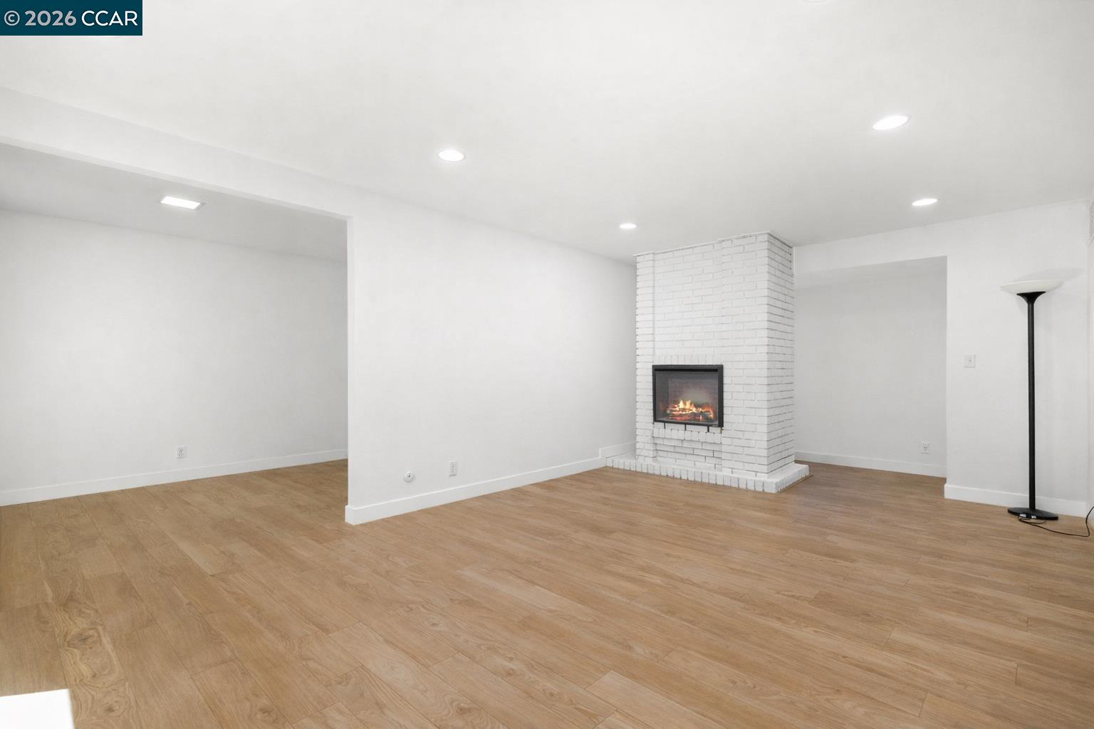 Detail Gallery Image 6 of 28 For 651 Moraga Rd #13,  Moraga,  CA 94556 - 3 Beds | 2 Baths