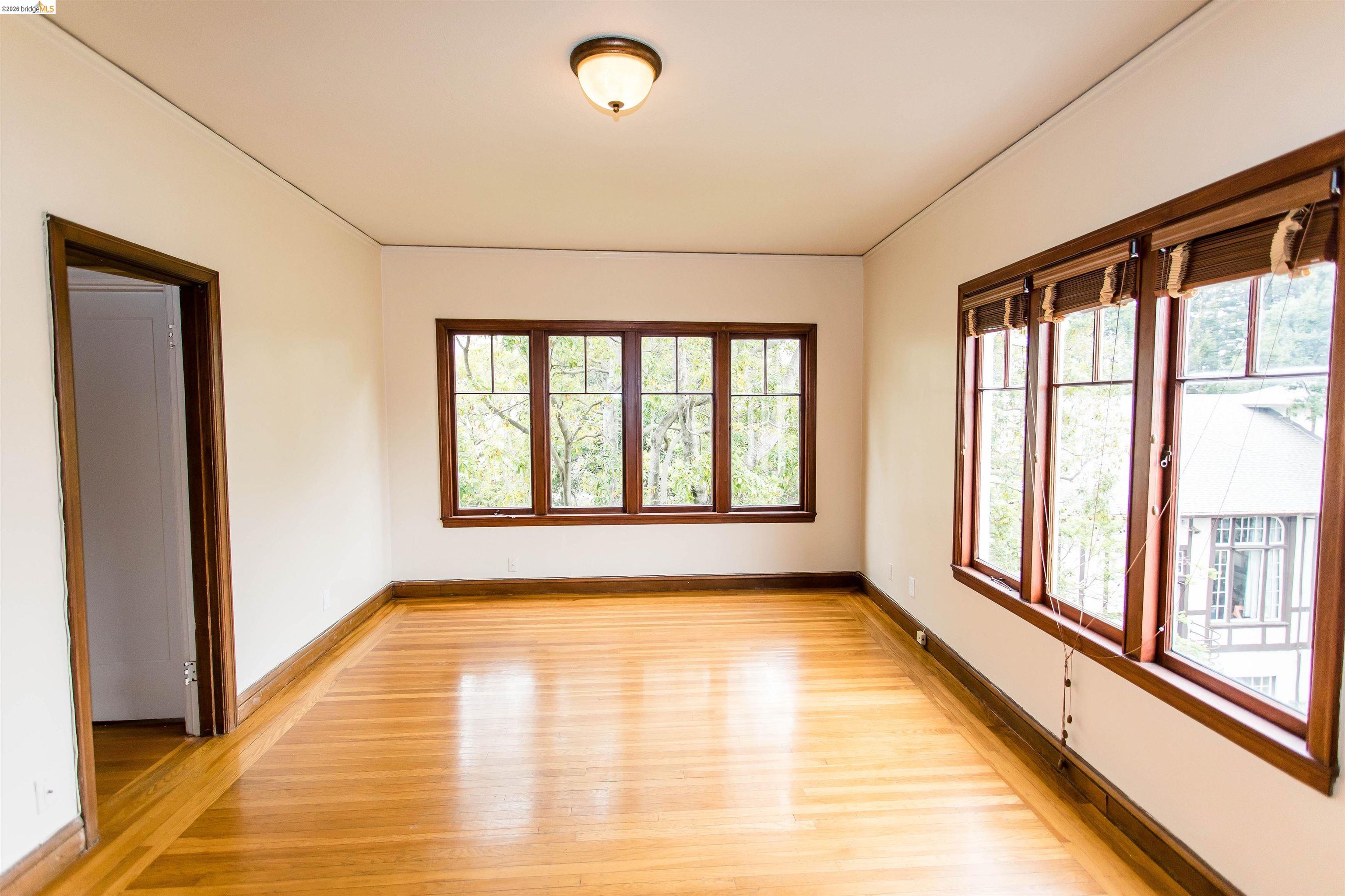 Detail Gallery Image 9 of 15 For 22 Domingo Ave, Berkeley,  CA 94705 - – Beds | – Baths