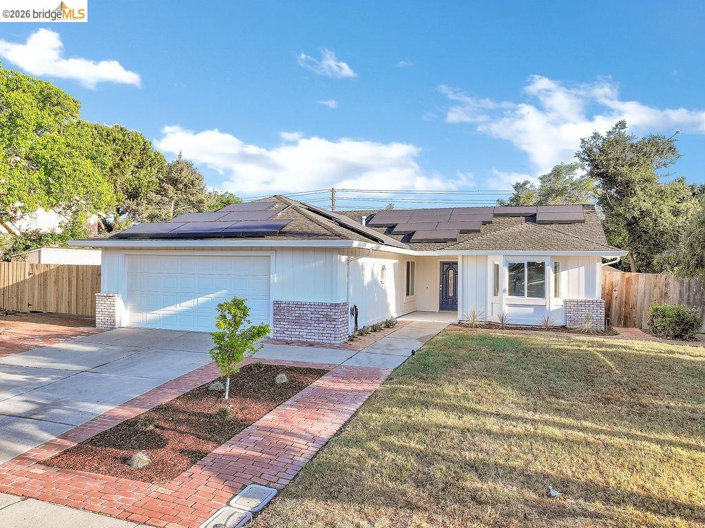 Detail Gallery Image 5 of 35 For 1060 Woodglen Dr, Oakley,  CA 94561 - 4 Beds | 2 Baths