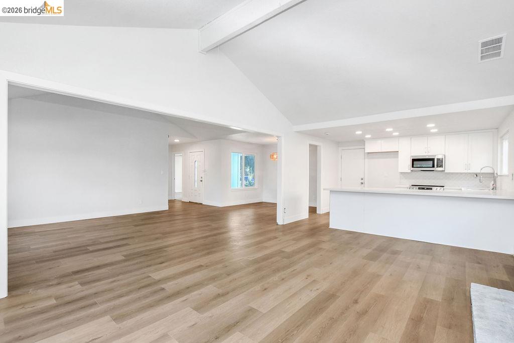 Detail Gallery Image 10 of 42 For 1060 Woodglen Dr, Oakley,  CA 94561 - 4 Beds | 2 Baths