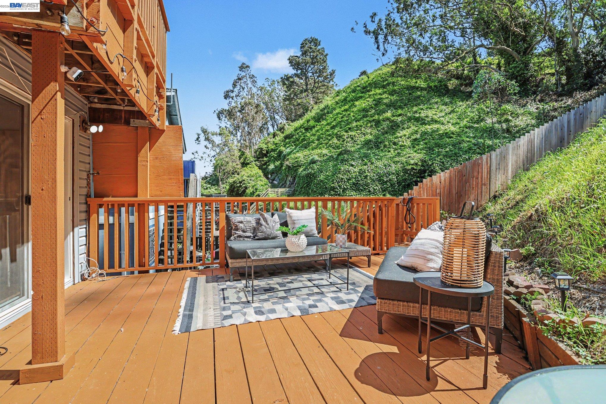 Detail Gallery Image 31 of 39 For 109 Alta Vista Way, Daly City,  CA 94014 - 3 Beds | 2 Baths