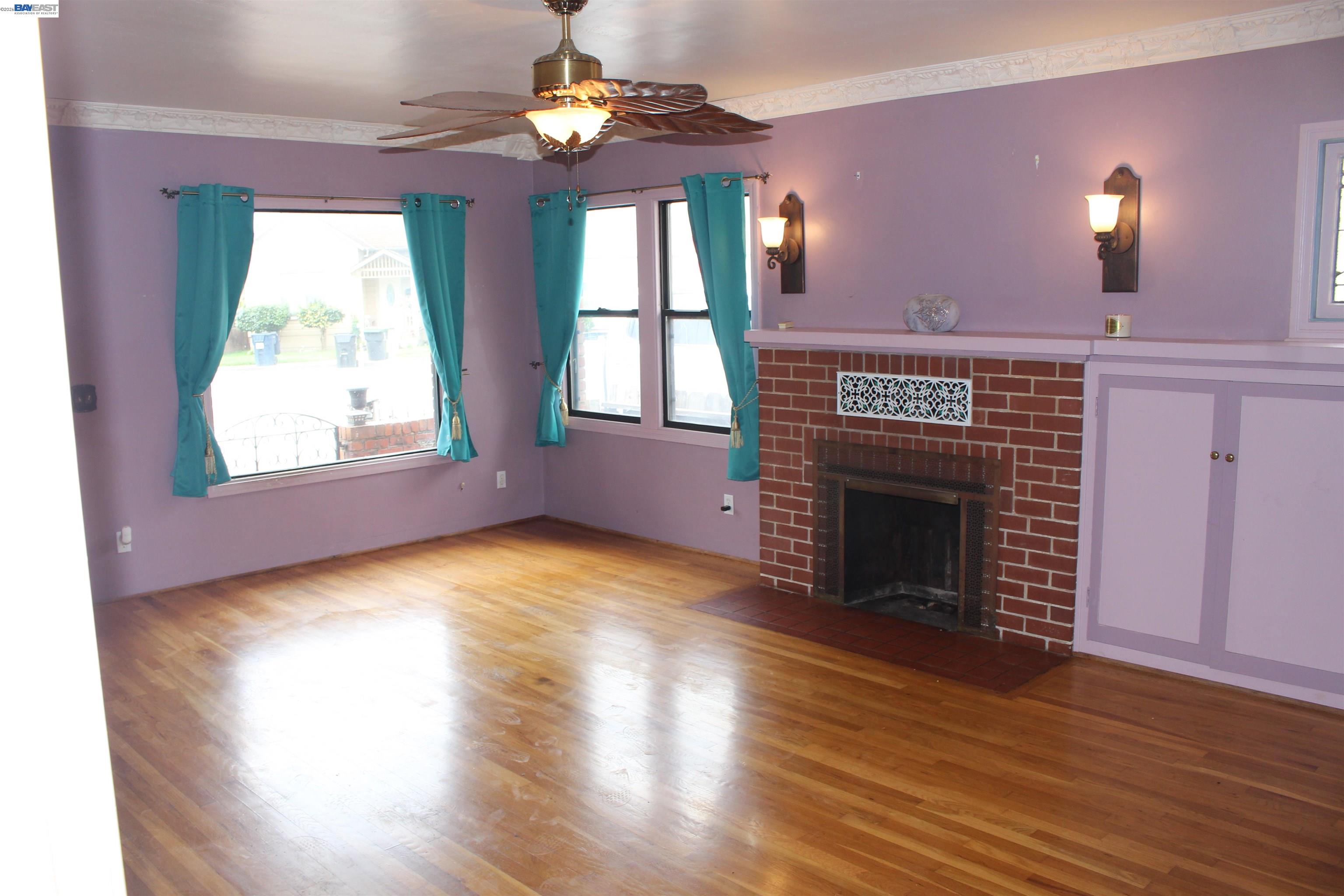 Detail Gallery Image 3 of 8 For 703 Palm Ave, Watsonville,  CA 95076 - 3 Beds | 1/1 Baths