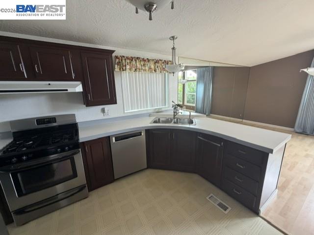 23 Palm Drive, Union City CA 94587 — photo 6
