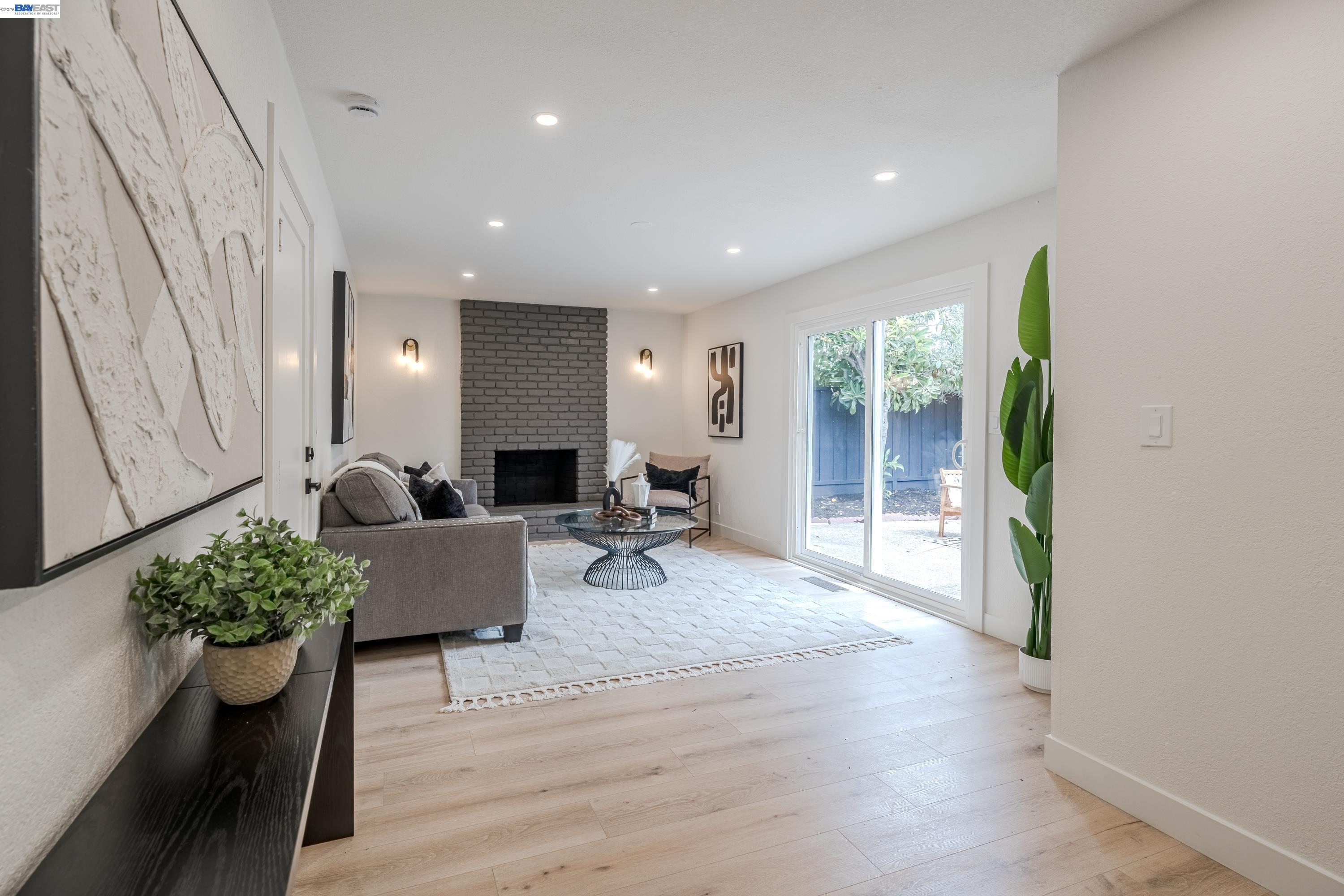 Detail Gallery Image 12 of 39 For 3743 Sanford St, Concord,  CA 94520 - 4 Beds | 2 Baths