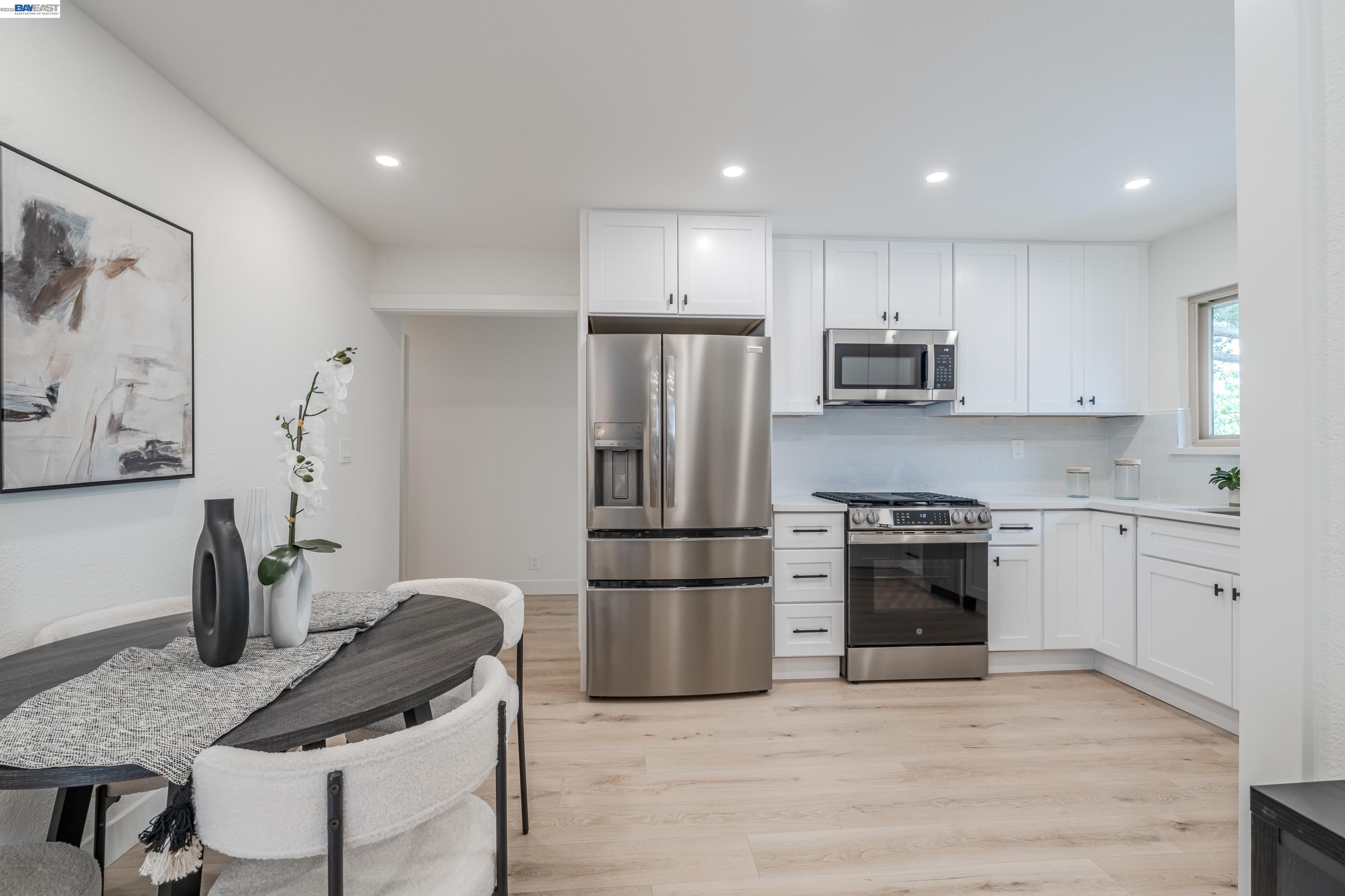 Detail Gallery Image 15 of 39 For 3743 Sanford St, Concord,  CA 94520 - 4 Beds | 2 Baths