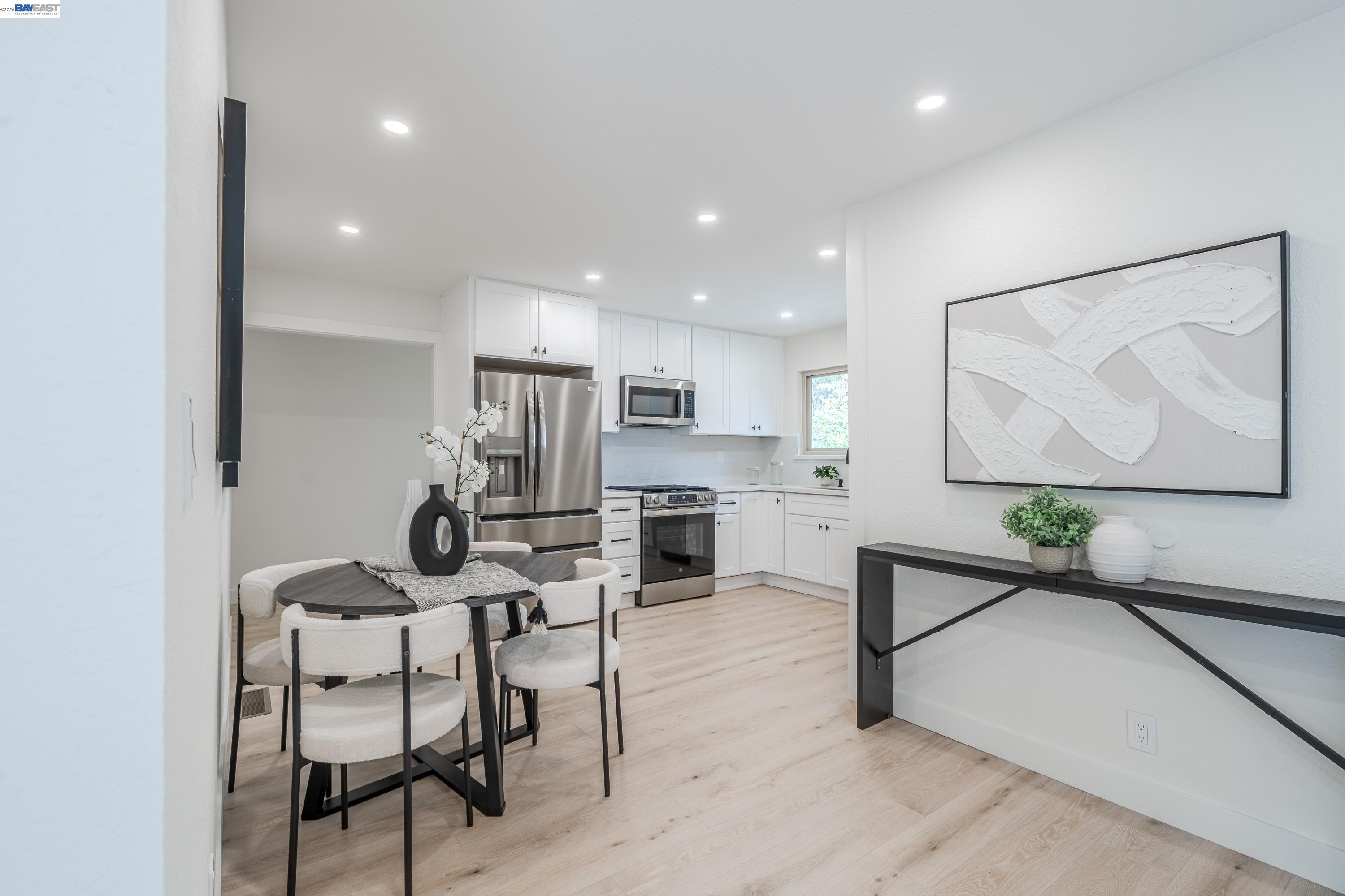 Detail Gallery Image 16 of 39 For 3743 Sanford St, Concord,  CA 94520 - 4 Beds | 2 Baths