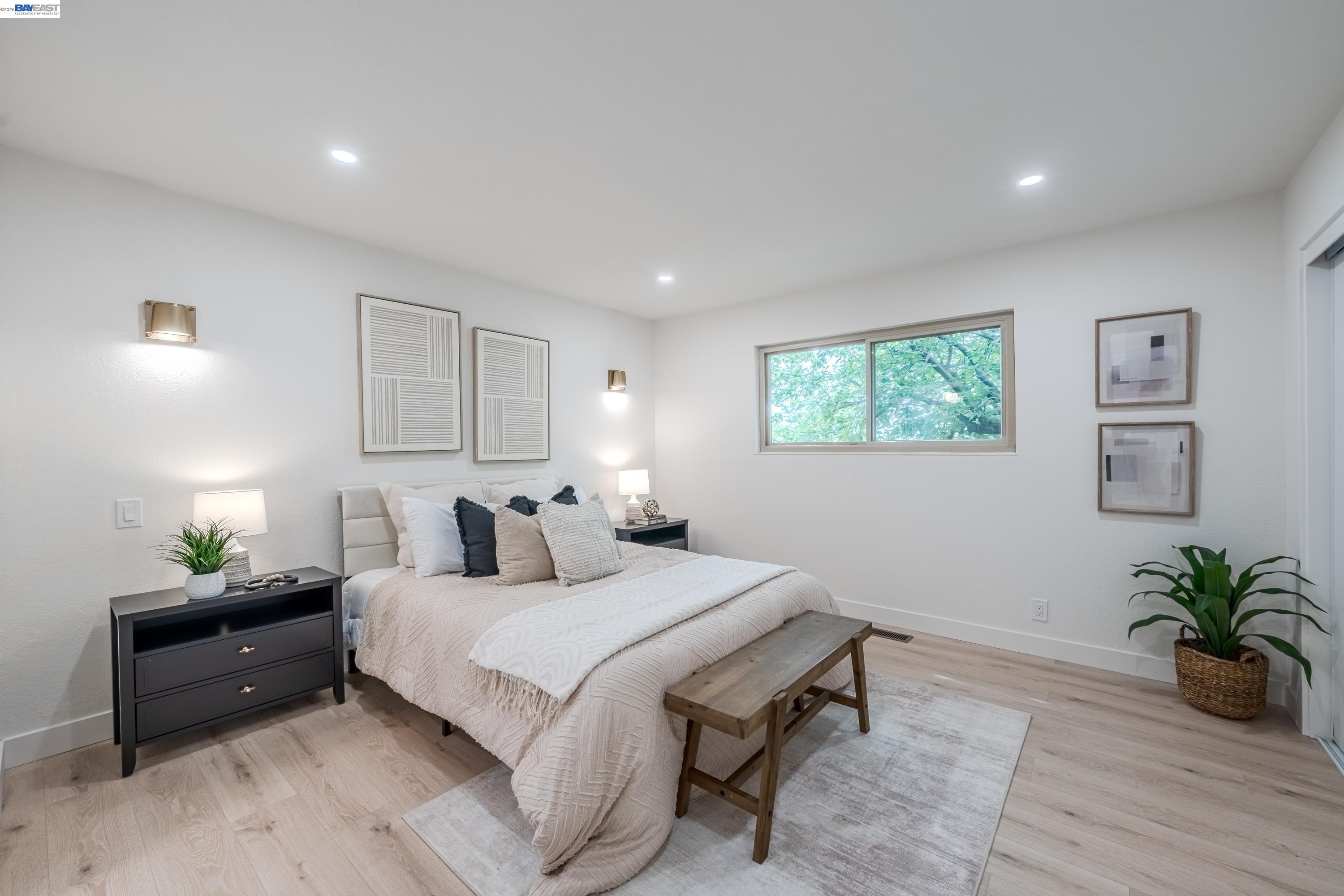 Detail Gallery Image 21 of 39 For 3743 Sanford St, Concord,  CA 94520 - 4 Beds | 2 Baths