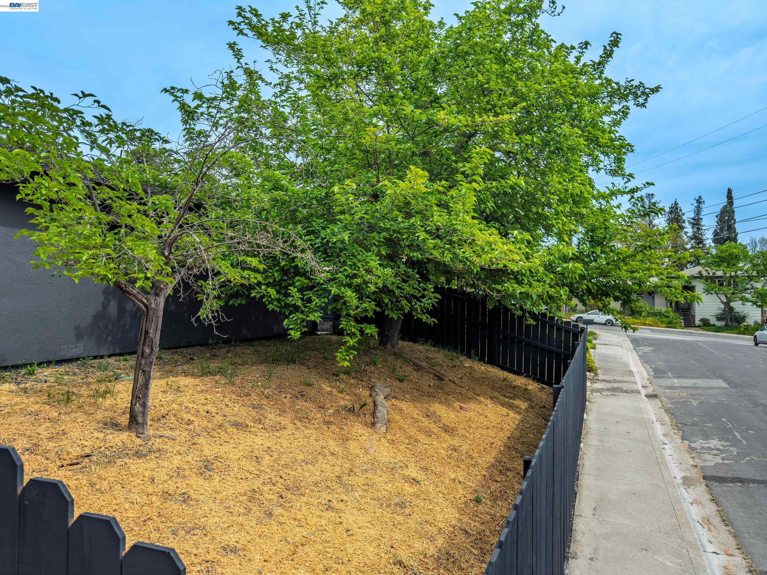 Detail Gallery Image 36 of 39 For 3743 Sanford St, Concord,  CA 94520 - 4 Beds | 2 Baths