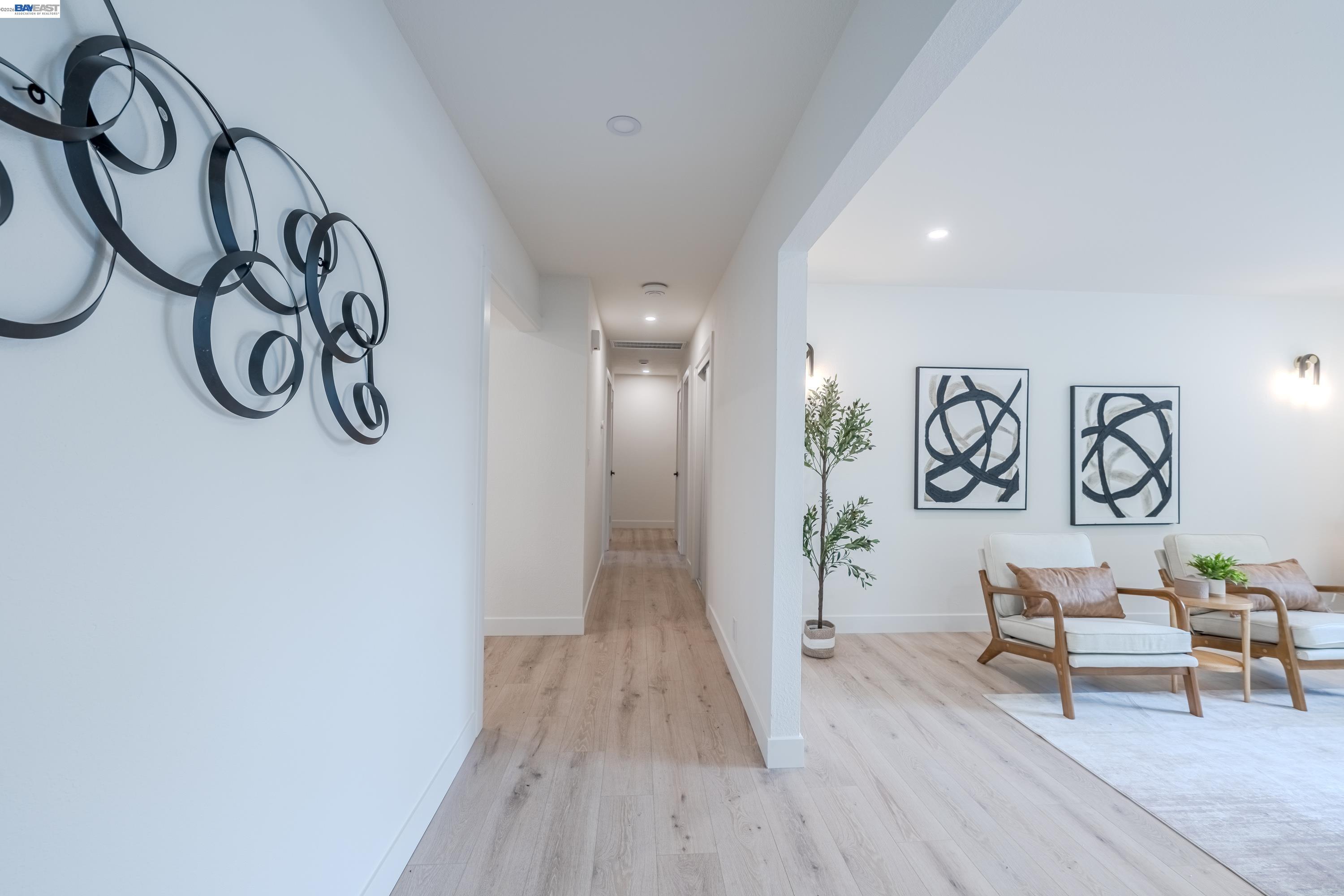 Detail Gallery Image 5 of 39 For 3743 Sanford St, Concord,  CA 94520 - 4 Beds | 2 Baths