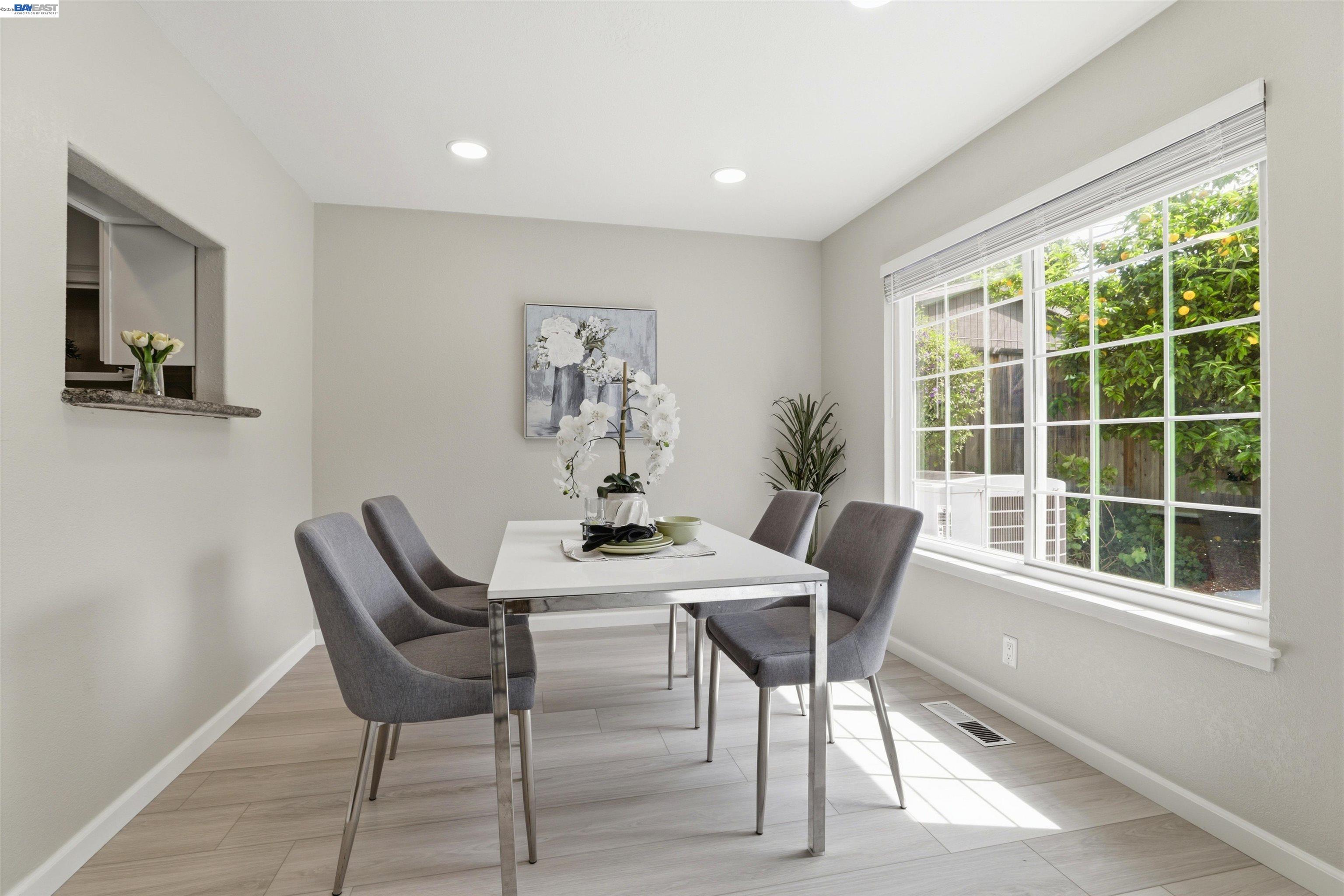 Detail Gallery Image 20 of 59 For 6563 Camden Ave, San Jose,  CA 95120 - 4 Beds | 2 Baths