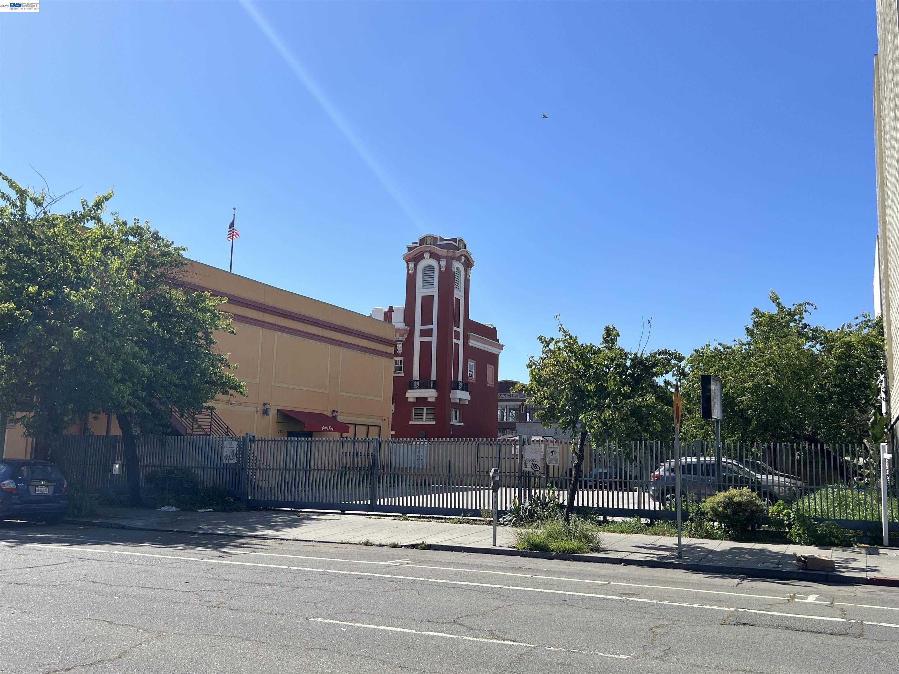 Detail Gallery Image 7 of 13 For 273 9th St, Oakland,  CA 94607 - – Beds | – Baths