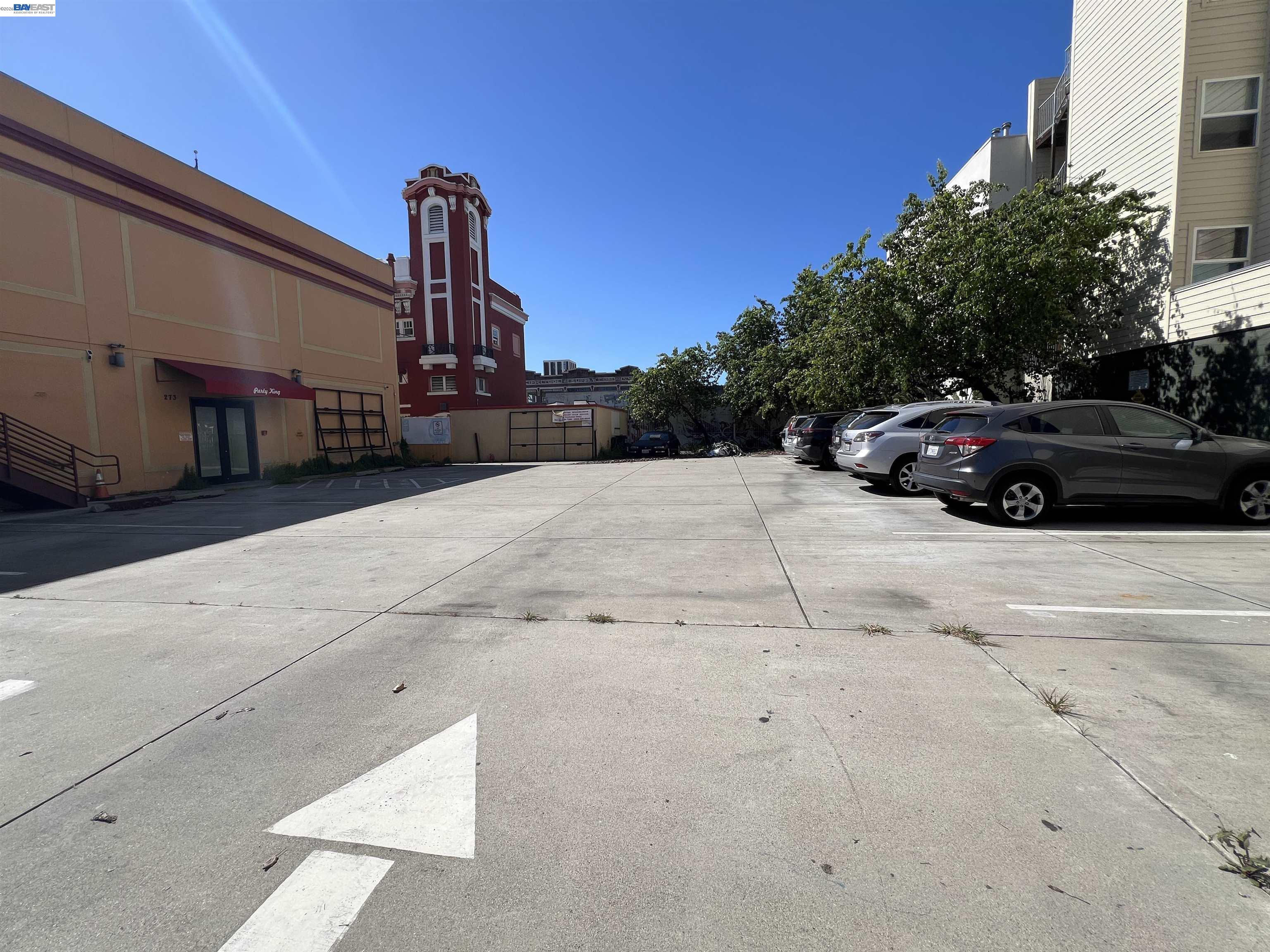 Detail Gallery Image 10 of 13 For 273 9th St, Oakland,  CA 94607 - – Beds | – Baths