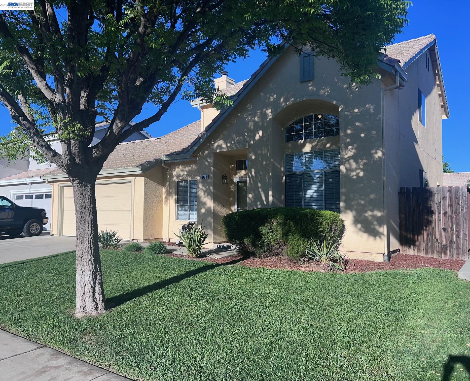 Detail Gallery Image 2 of 31 For 1420 Teakwood Way, Tracy,  CA 95376 - 3 Beds | 2/1 Baths