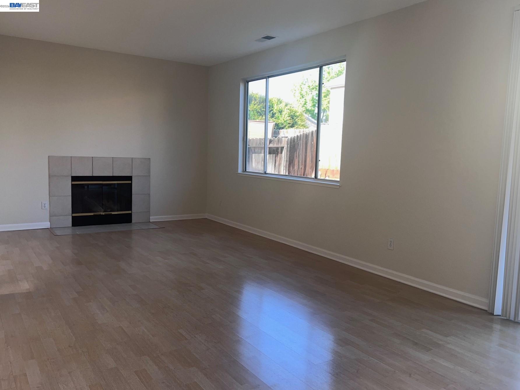 Detail Gallery Image 15 of 31 For 1420 Teakwood Way, Tracy,  CA 95376 - 3 Beds | 2/1 Baths