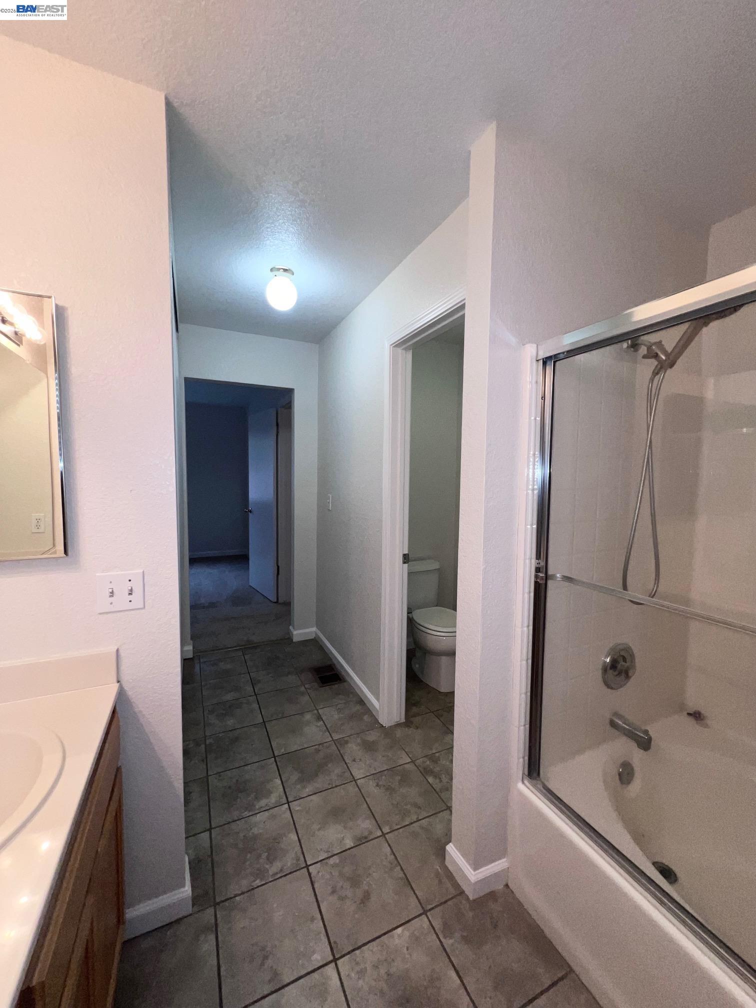 Detail Gallery Image 25 of 31 For 1420 Teakwood Way, Tracy,  CA 95376 - 3 Beds | 2/1 Baths