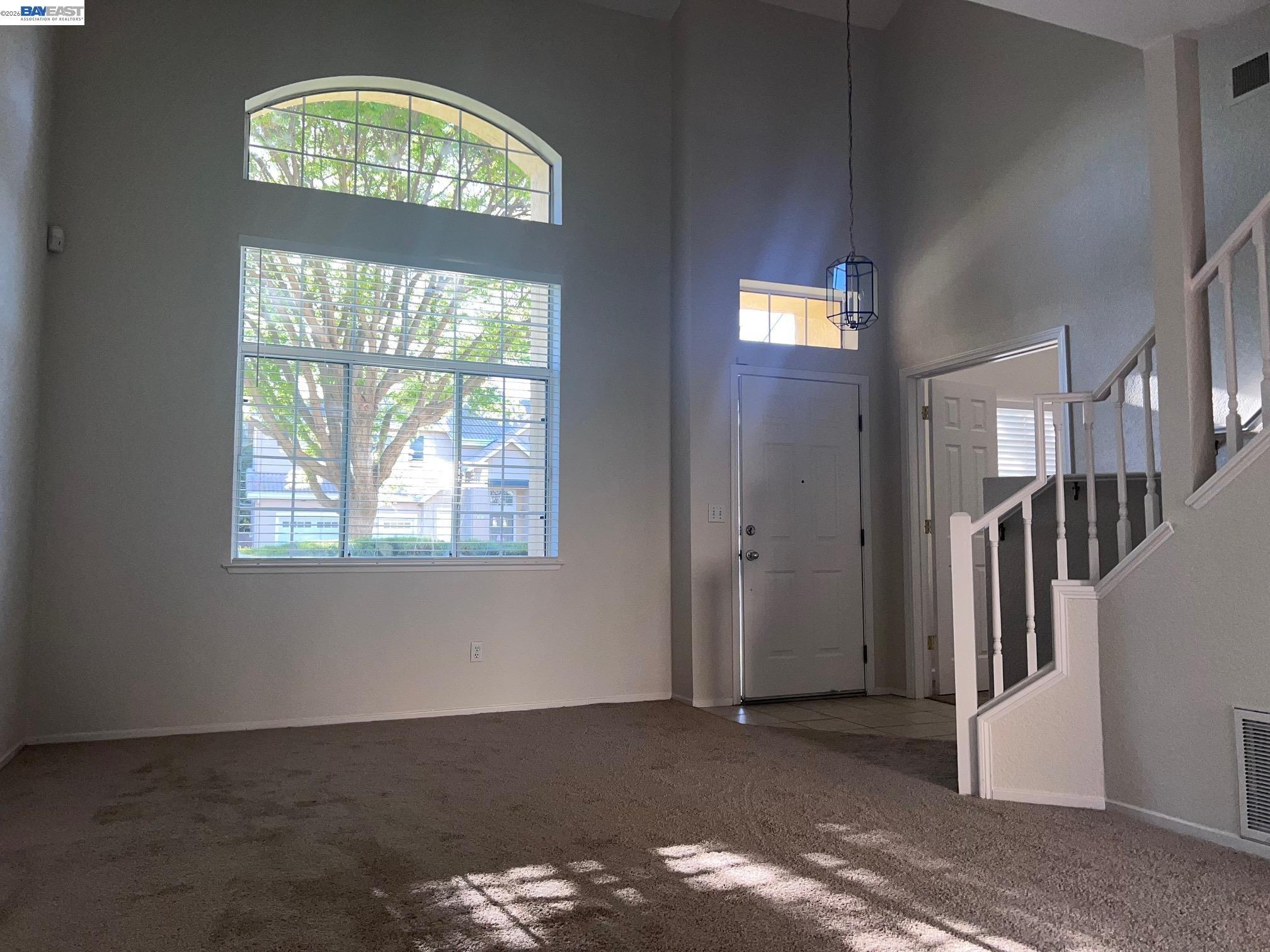 Detail Gallery Image 5 of 31 For 1420 Teakwood Way, Tracy,  CA 95376 - 3 Beds | 2/1 Baths