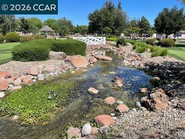 Detail Gallery Image 7 of 17 For 2499 Bellchase Dr, Manteca,  CA 95336 - 2 Beds | 2 Baths