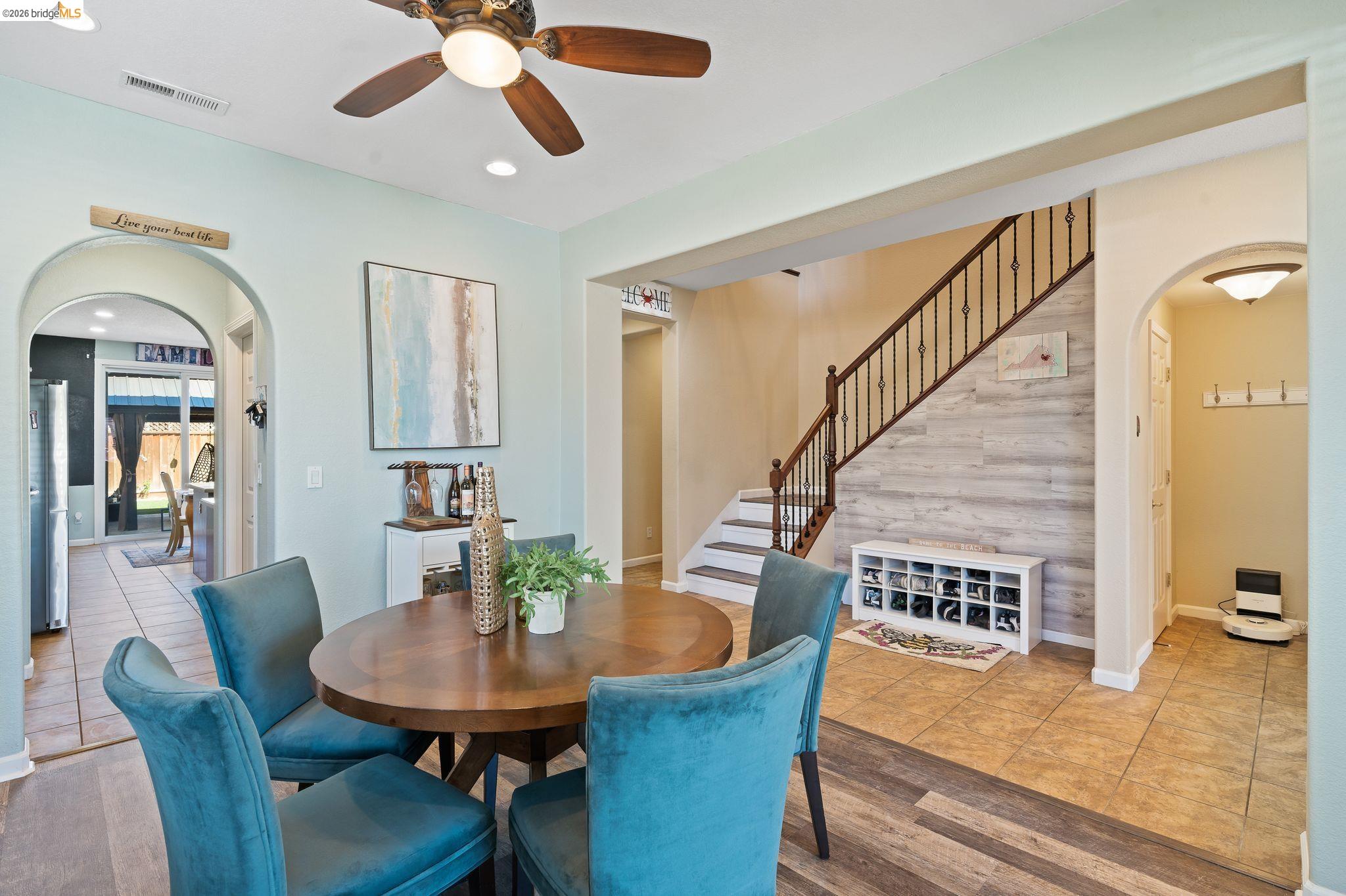 Detail Gallery Image 11 of 49 For 2350 Winchester Loop, Discovery Bay,  CA 94505 - 4 Beds | 3 Baths