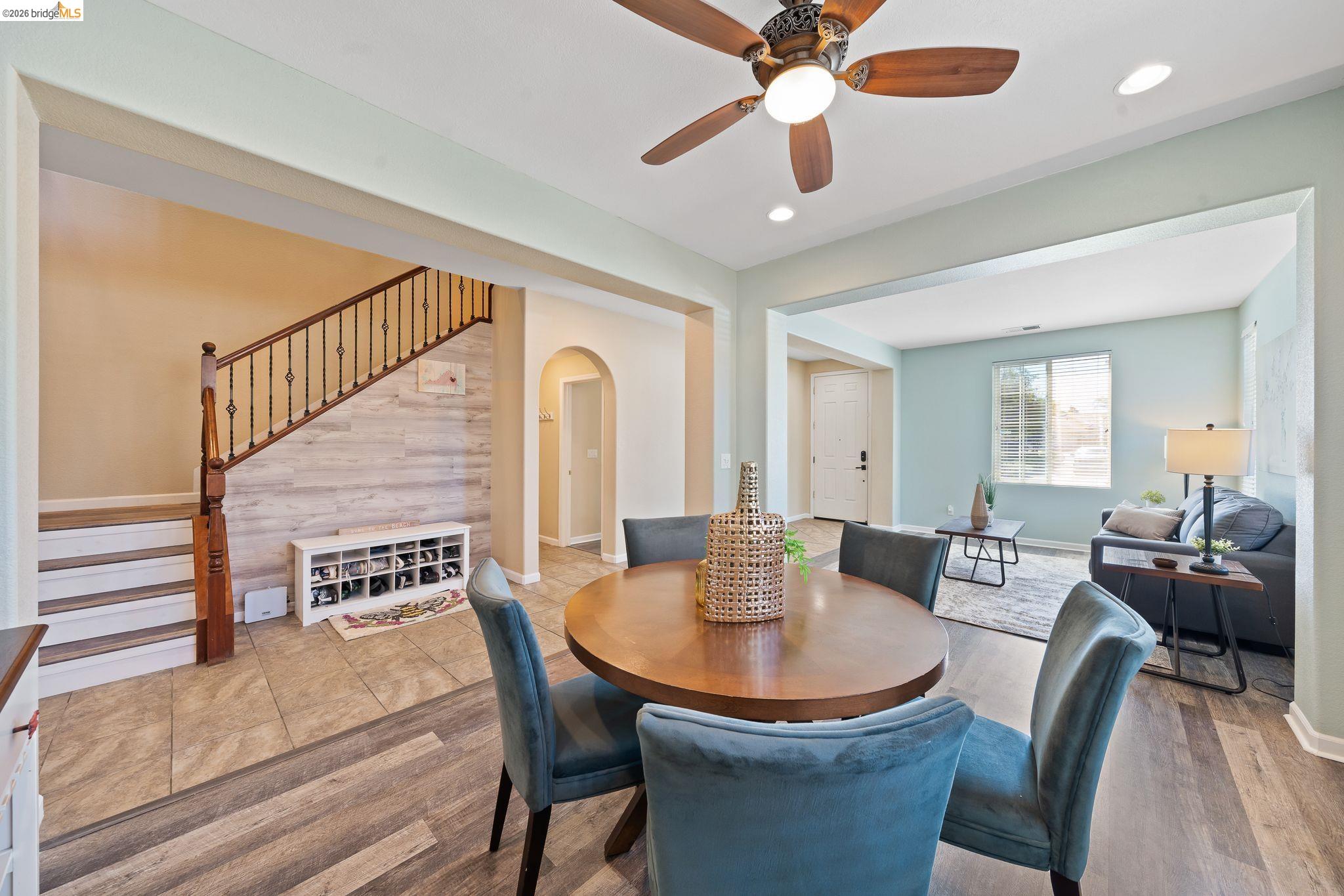 Detail Gallery Image 12 of 49 For 2350 Winchester Loop, Discovery Bay,  CA 94505 - 4 Beds | 3 Baths