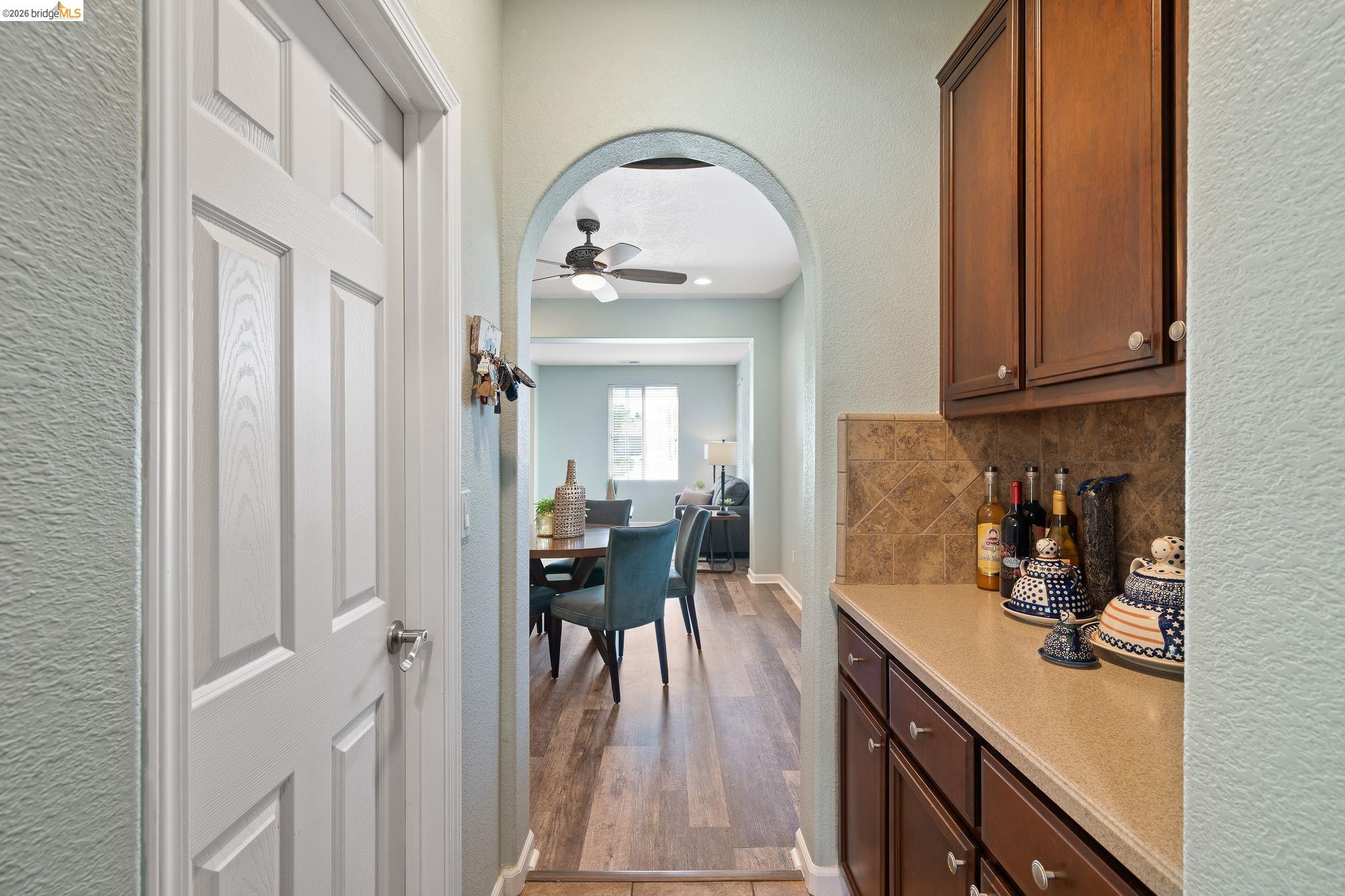 Detail Gallery Image 21 of 49 For 2350 Winchester Loop, Discovery Bay,  CA 94505 - 4 Beds | 3 Baths