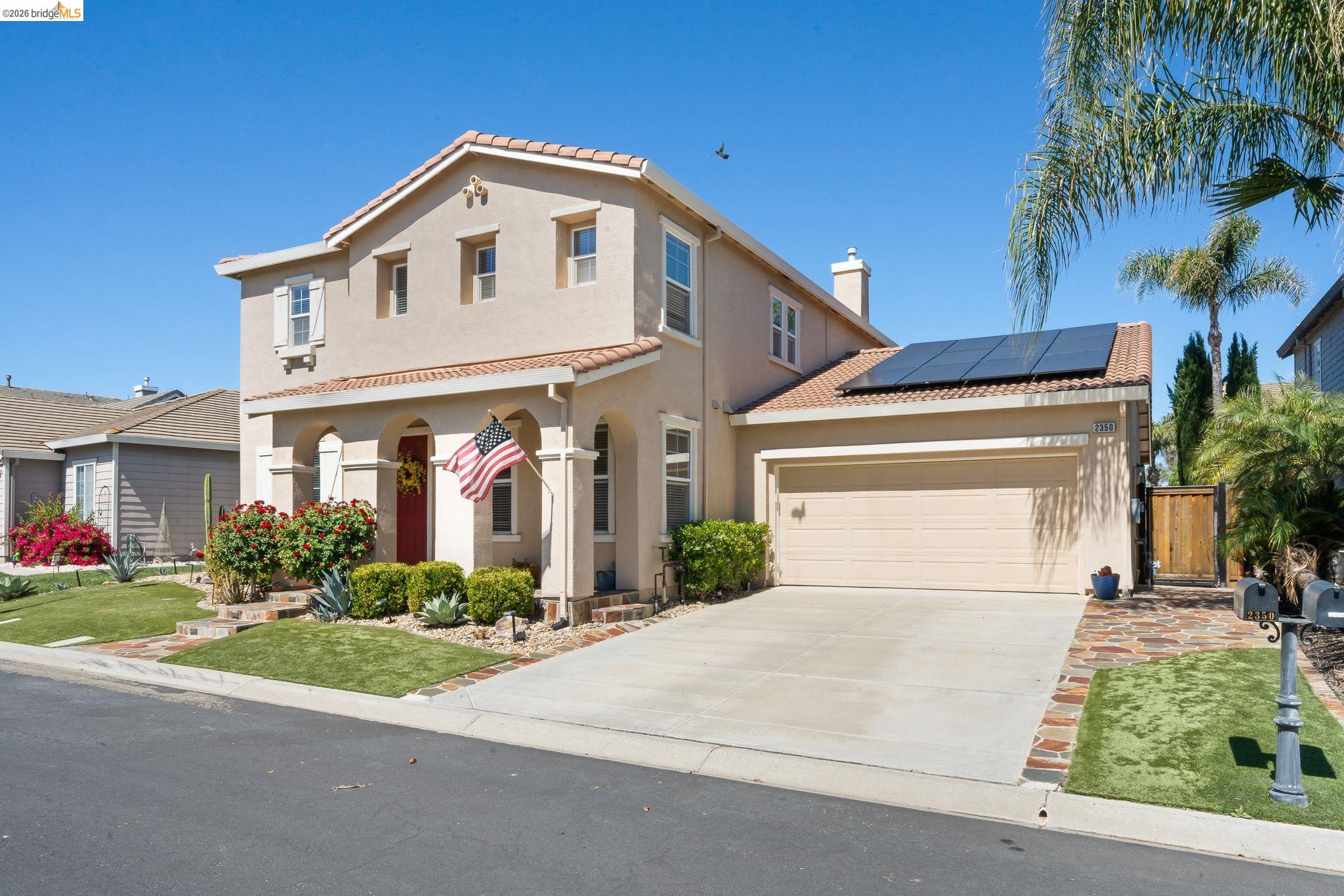 Detail Gallery Image 4 of 49 For 2350 Winchester Loop, Discovery Bay,  CA 94505 - 4 Beds | 3 Baths